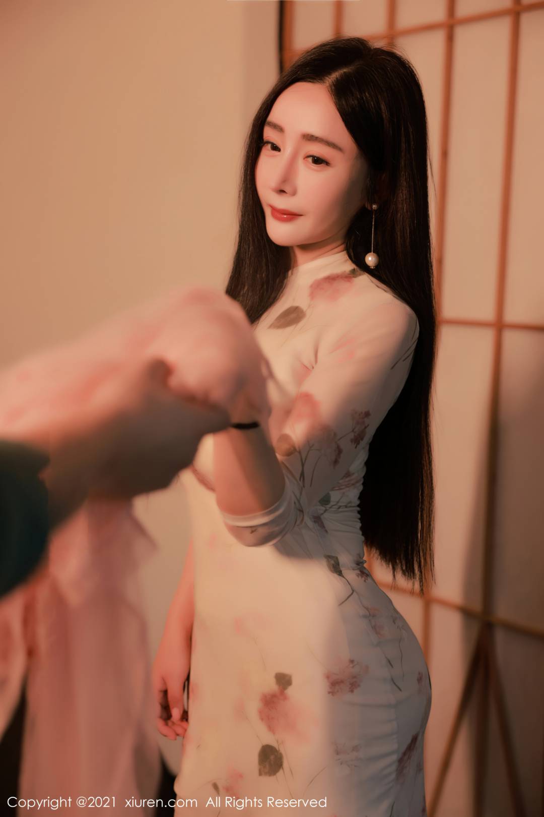[XIUREN秀人网] 2021.09.27 NO.4002 允爾 [82P-665MB]