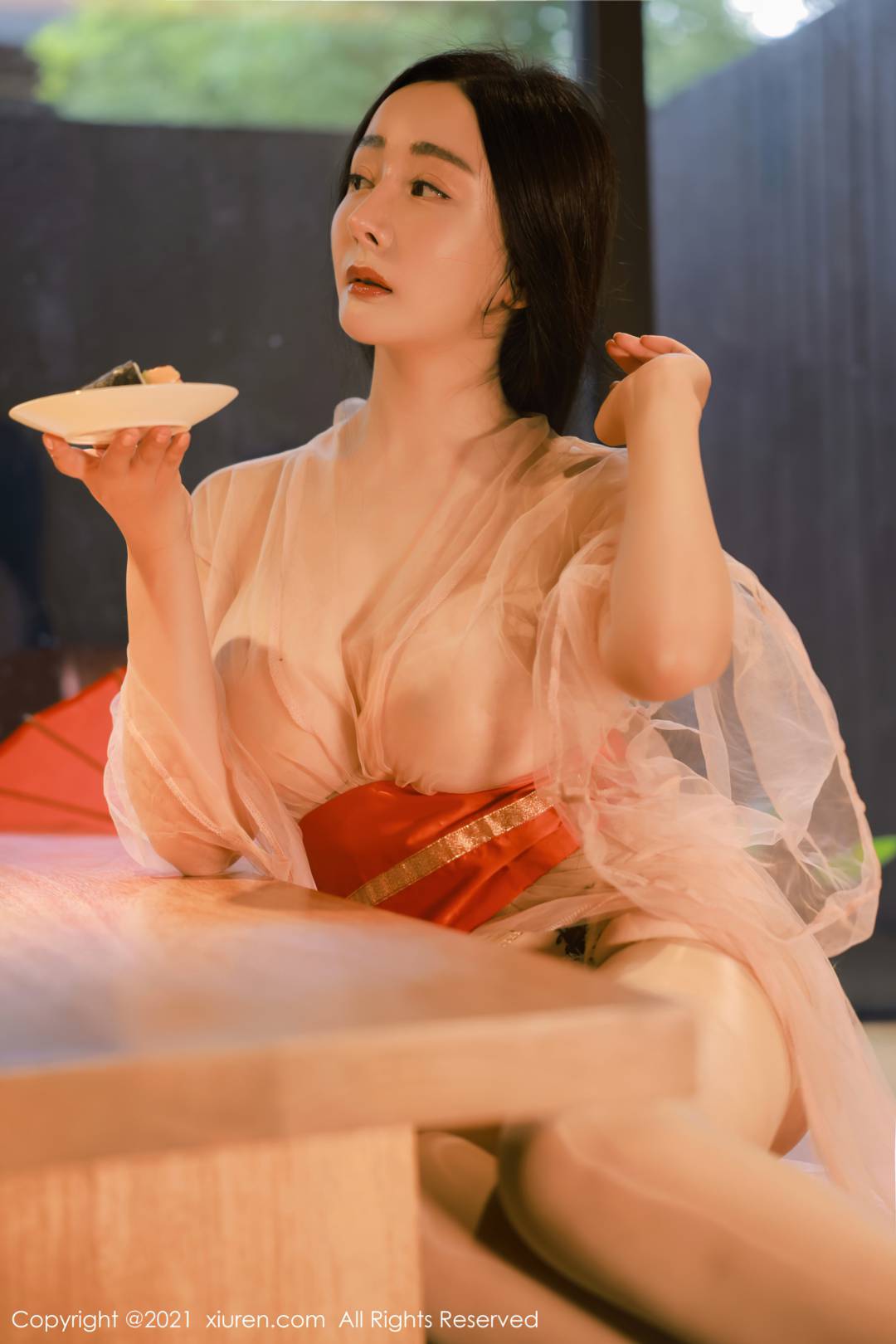 [XIUREN秀人网] 2021.09.27 NO.4002 允爾 [82P-665MB]