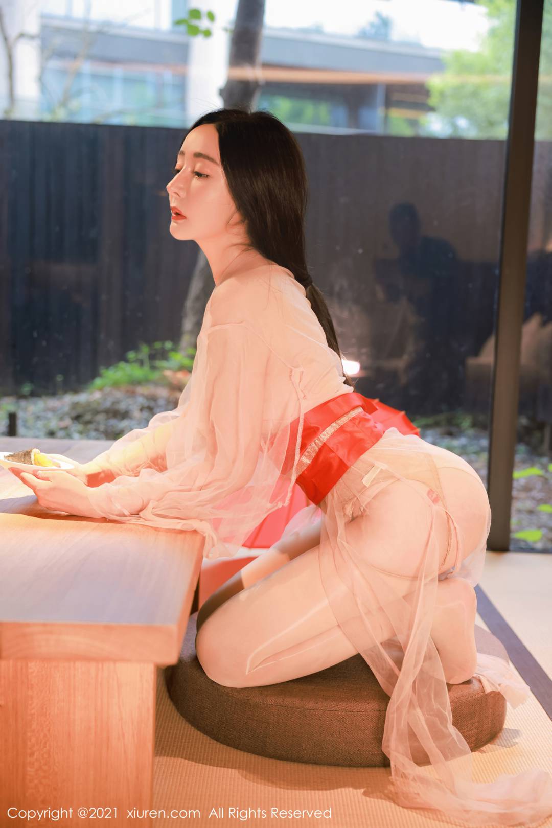 [XIUREN秀人网] 2021.09.27 NO.4002 允爾 [82P-665MB]