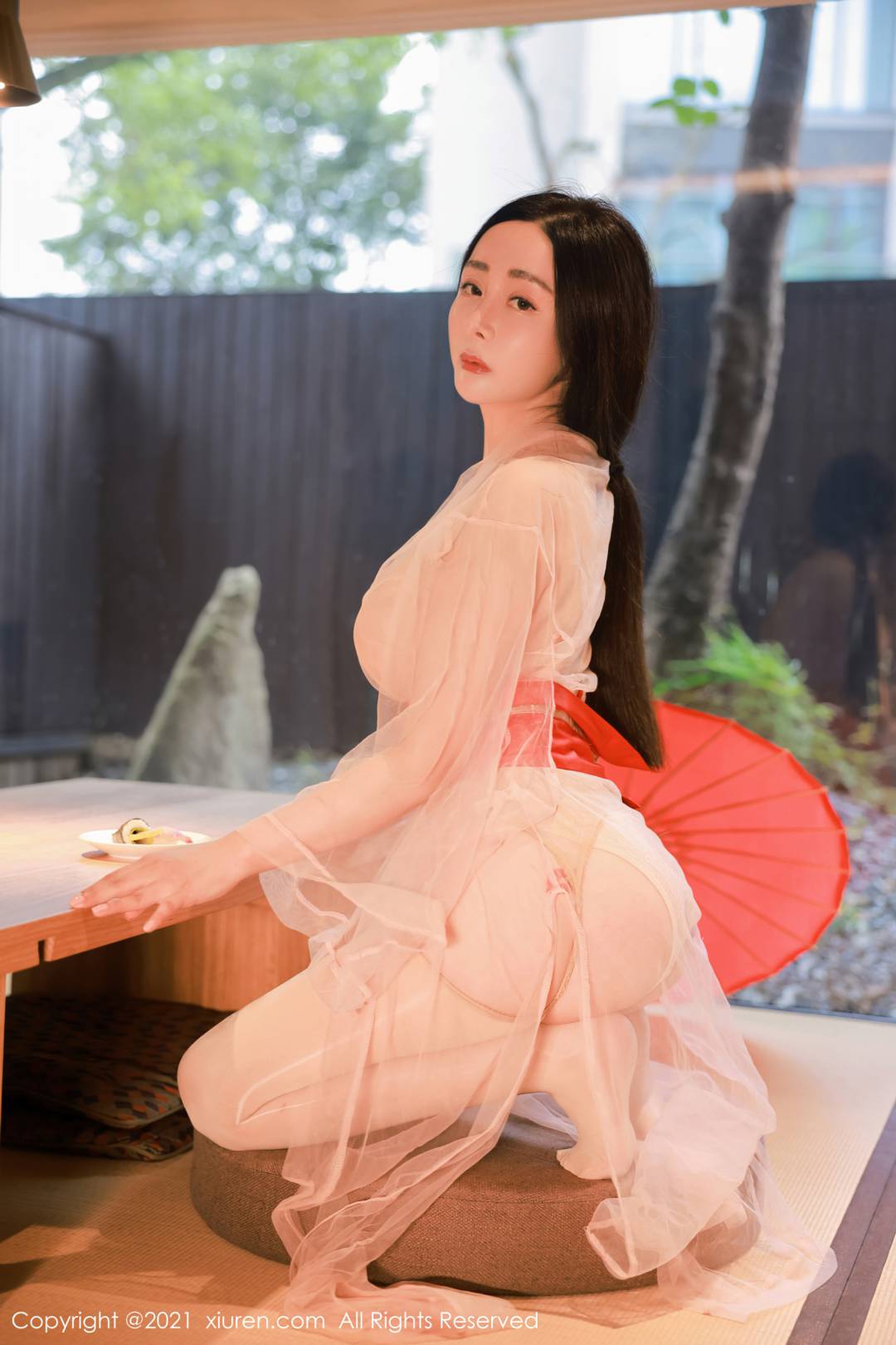 [XIUREN秀人网] 2021.09.27 NO.4002 允爾 [82P-665MB]