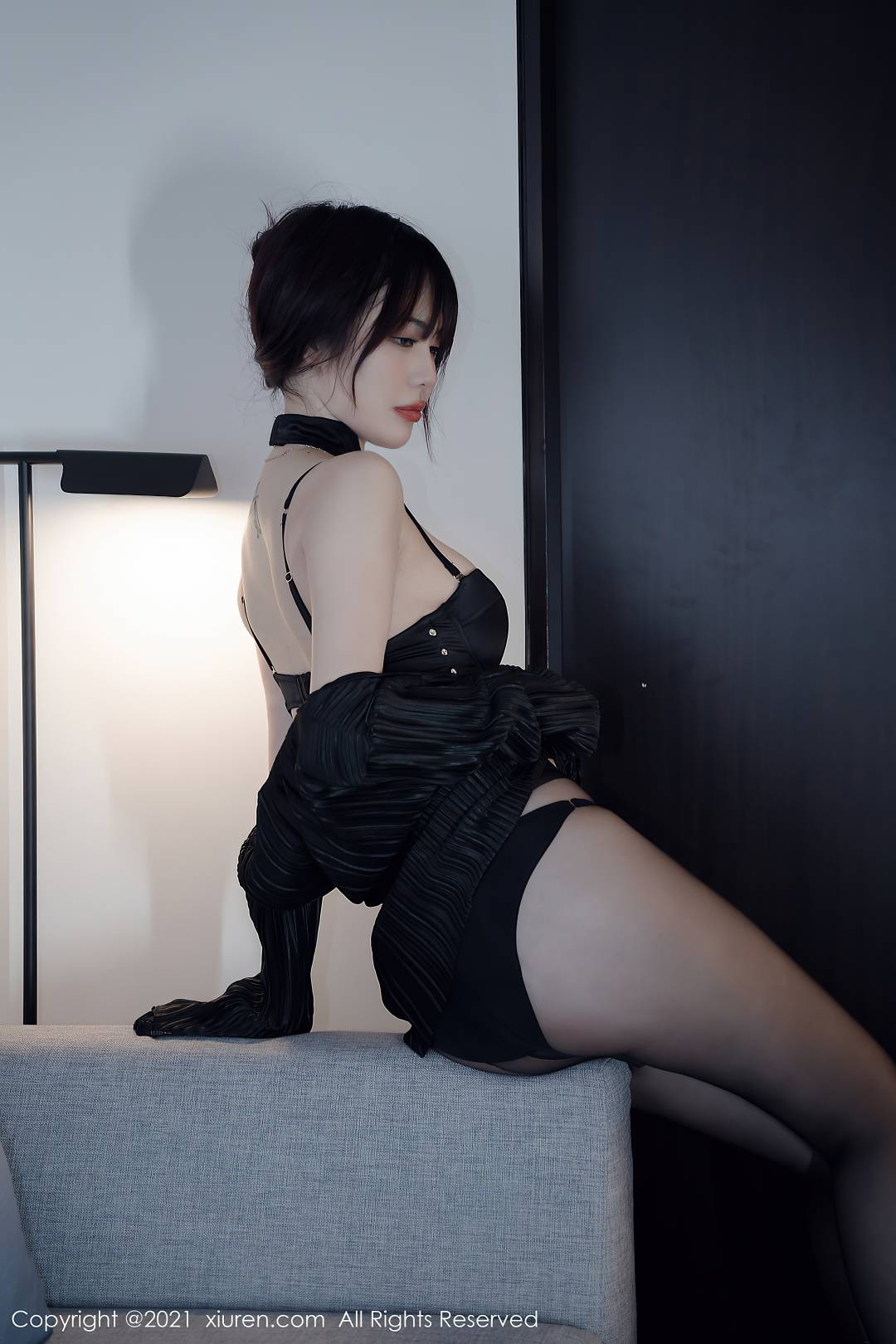[XIUREN秀人网] 2021.10.19 NO.4080 Arude薇薇 [70P-790MB]