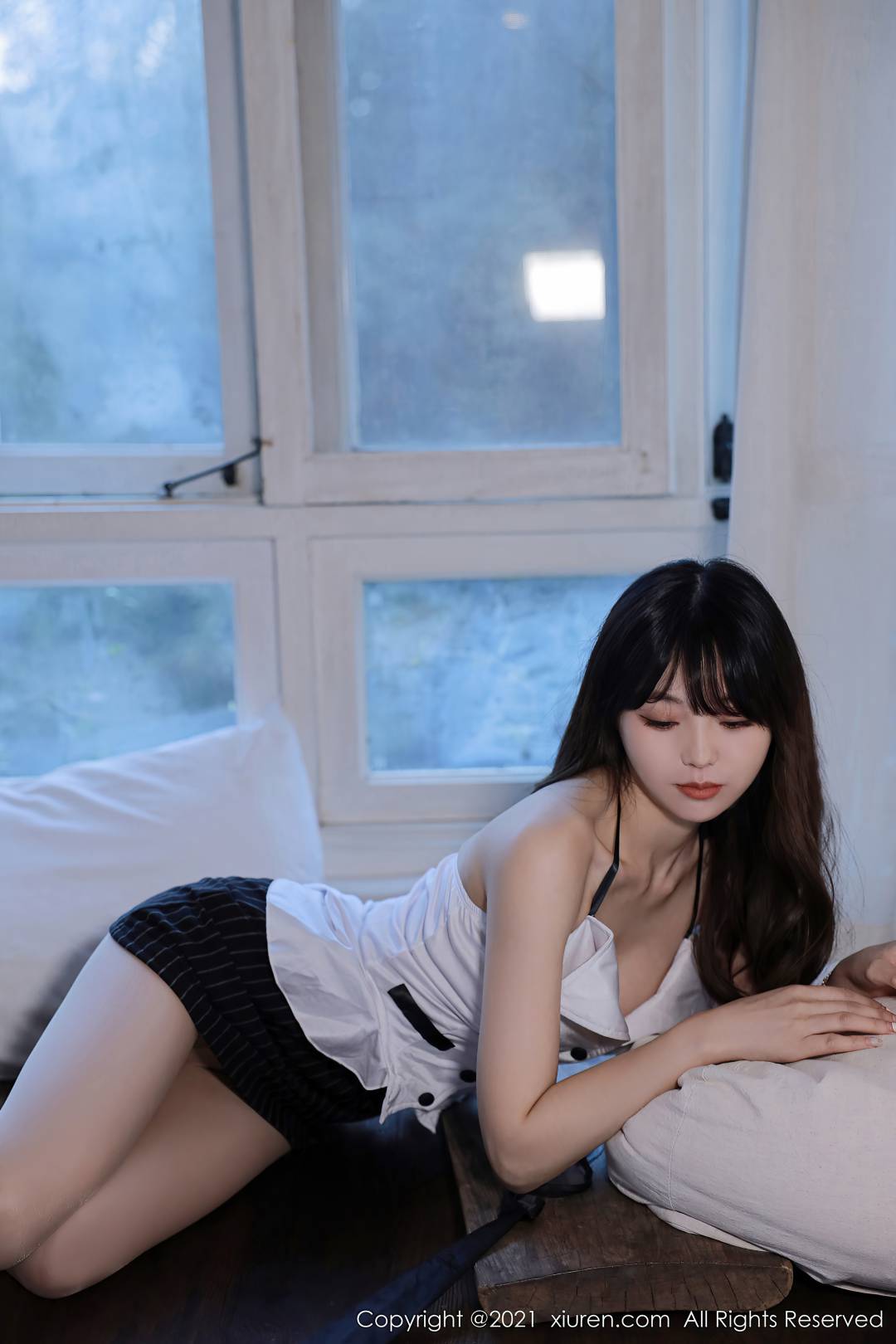 [XIUREN秀人网] 2021.11.11 NO.4202 佘贝拉Bella [44P-462MB]