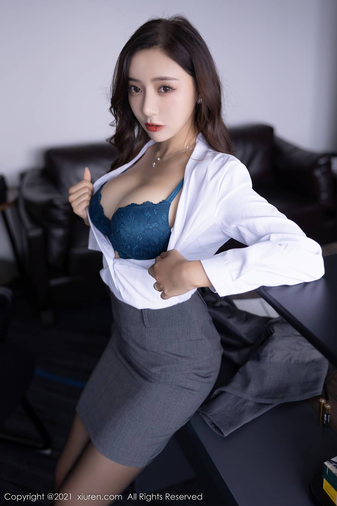 [XIUREN秀人网] 2021.12.06 NO.4304 王馨瑶yanni [101P-934MB]