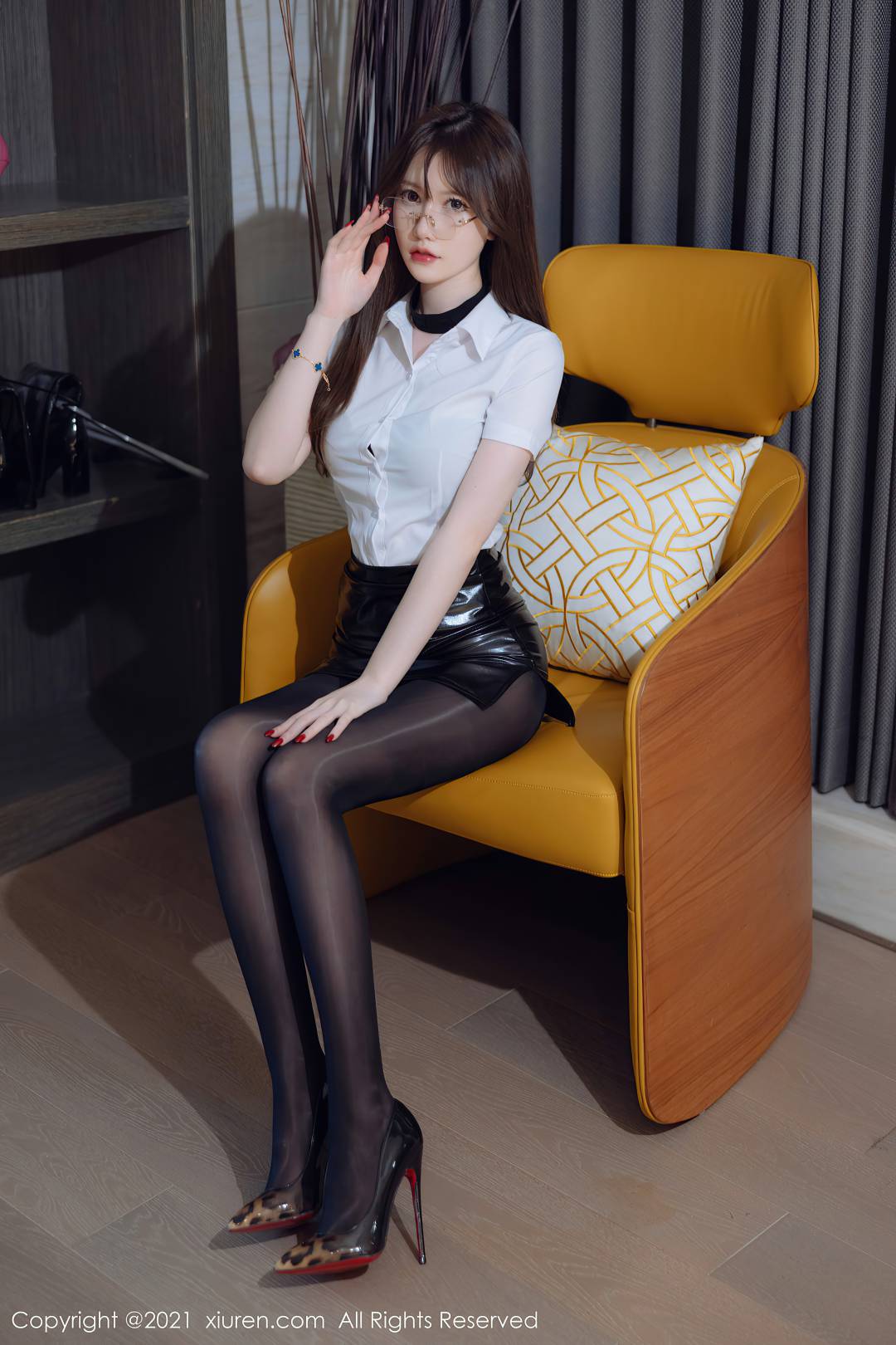 [XIUREN秀人网] 2021.12.28 NO.4395 美桃酱 [50P-498MB]