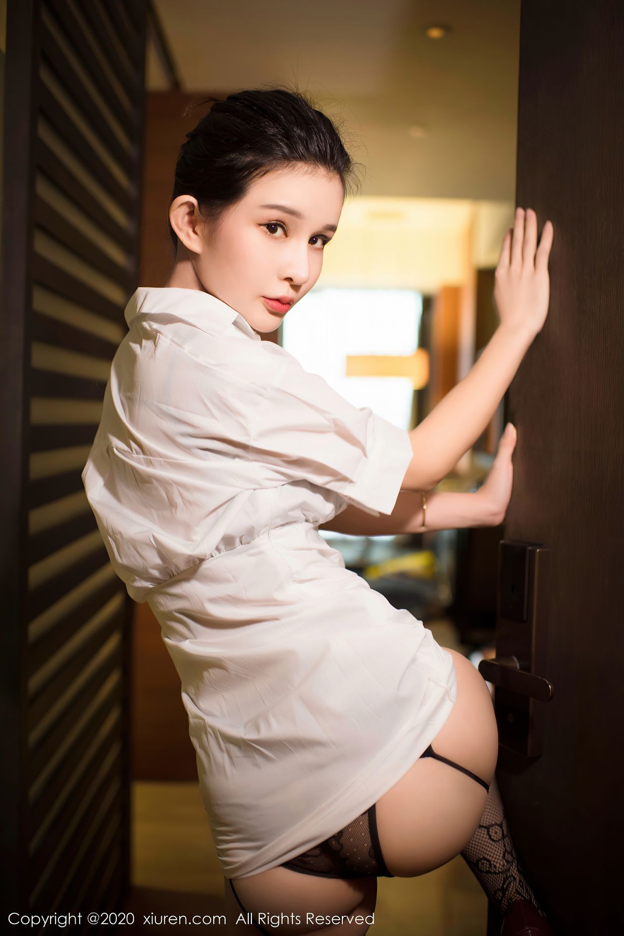 [XIUREN秀人网] 2020.10.22 NO.2684 张雨萌 [46P-554MB]