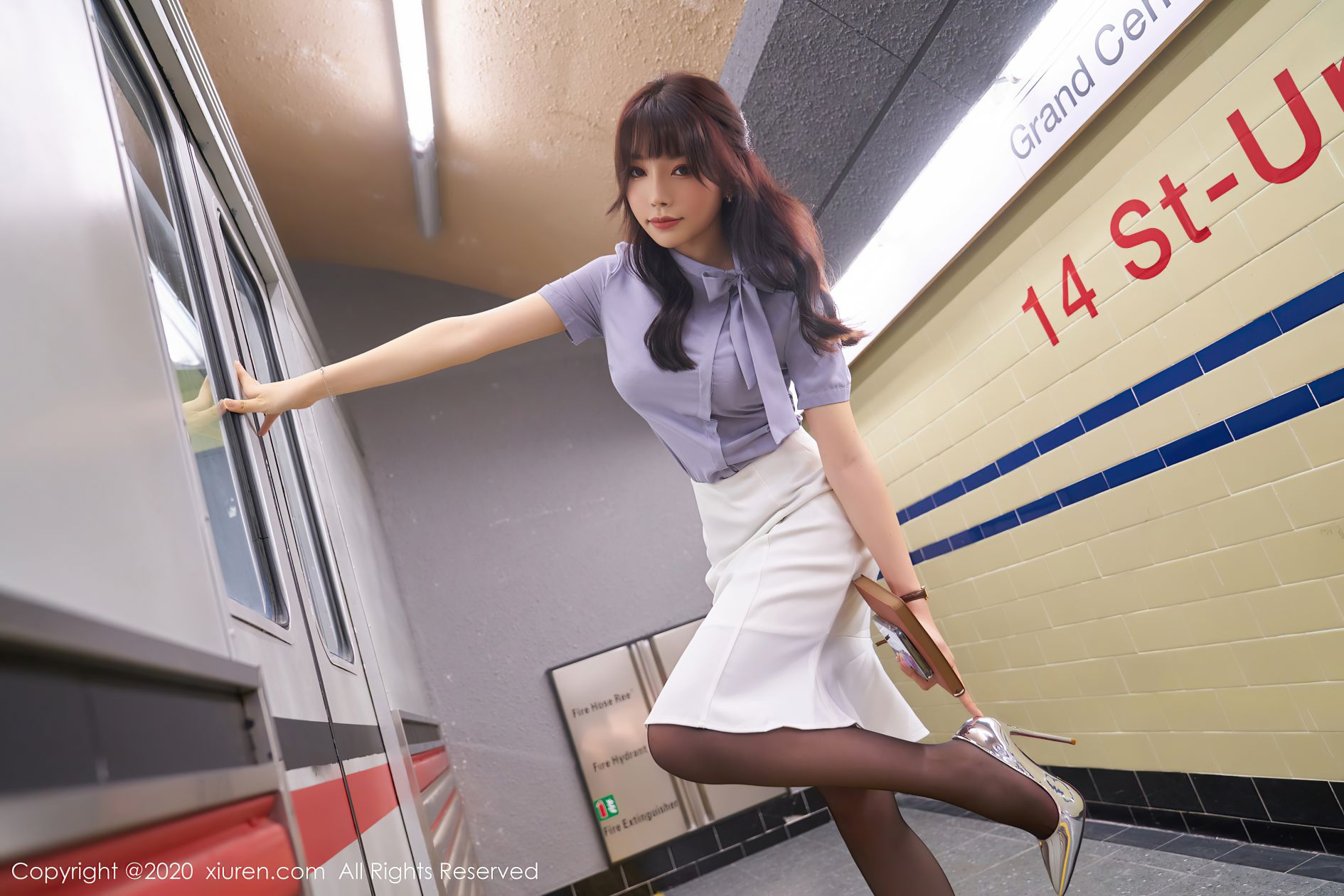 [XIUREN秀人网] 2020.11.27 NO.2834 芝芝Booty [73P-702MB]