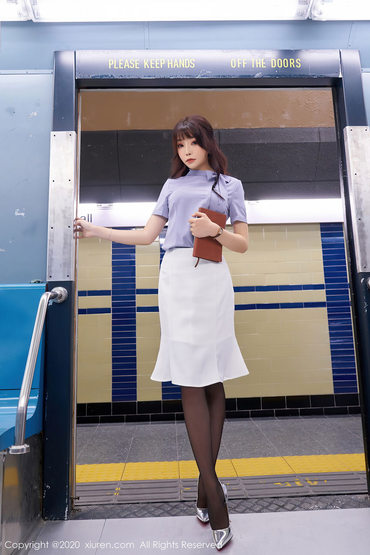 [XIUREN秀人网] 2020.11.27 NO.2834 芝芝Booty [73P-702MB]