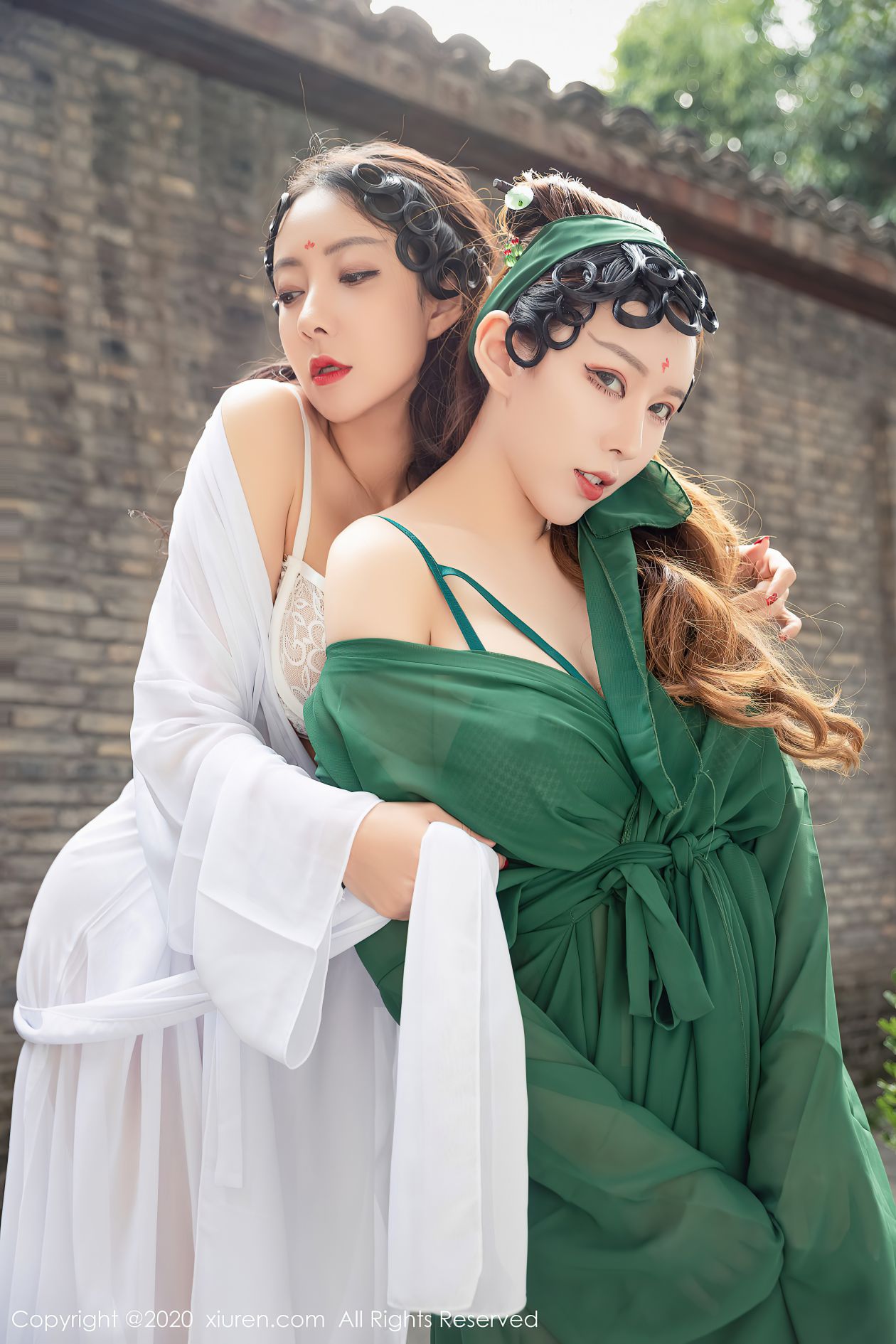 [XIUREN秀人网] 2020.12.18 NO.2913 模特合集 Egg-尤妮丝Egg 果儿Victoria [57P-571MB]