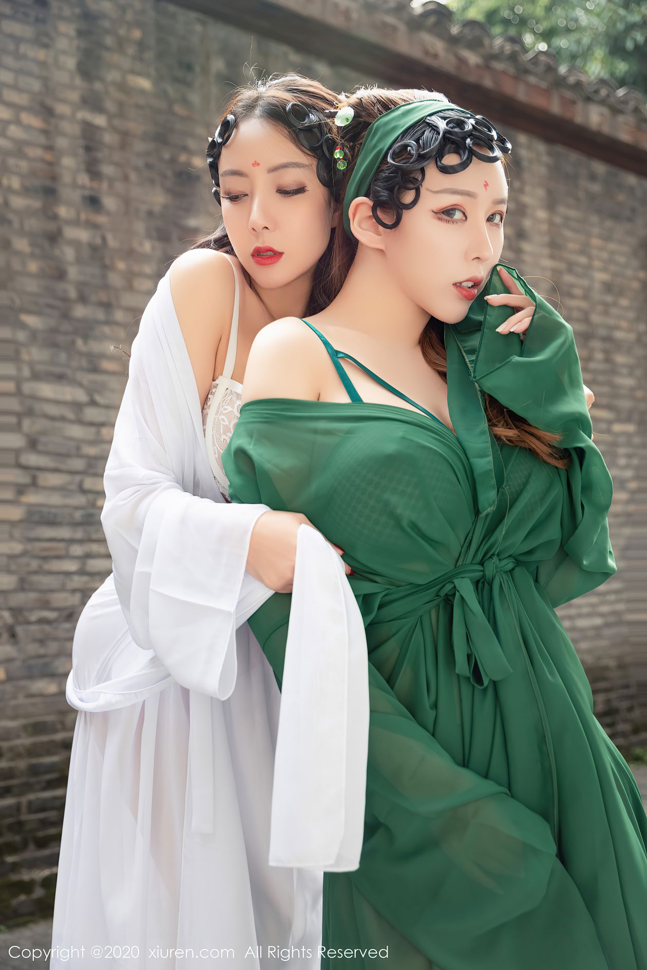 [XIUREN秀人网] 2020.12.18 NO.2913 模特合集 Egg-尤妮丝Egg 果儿Victoria [57P-571MB]