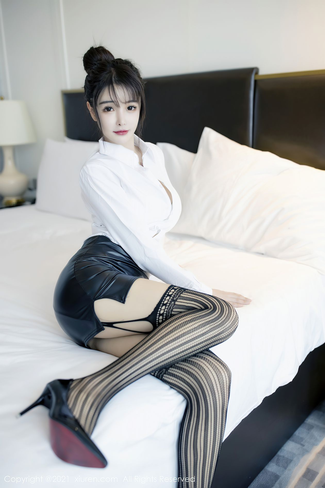 [XIUREN秀人网] 2021.01.06 NO.2976 南初妹妹 [53P-494MB]