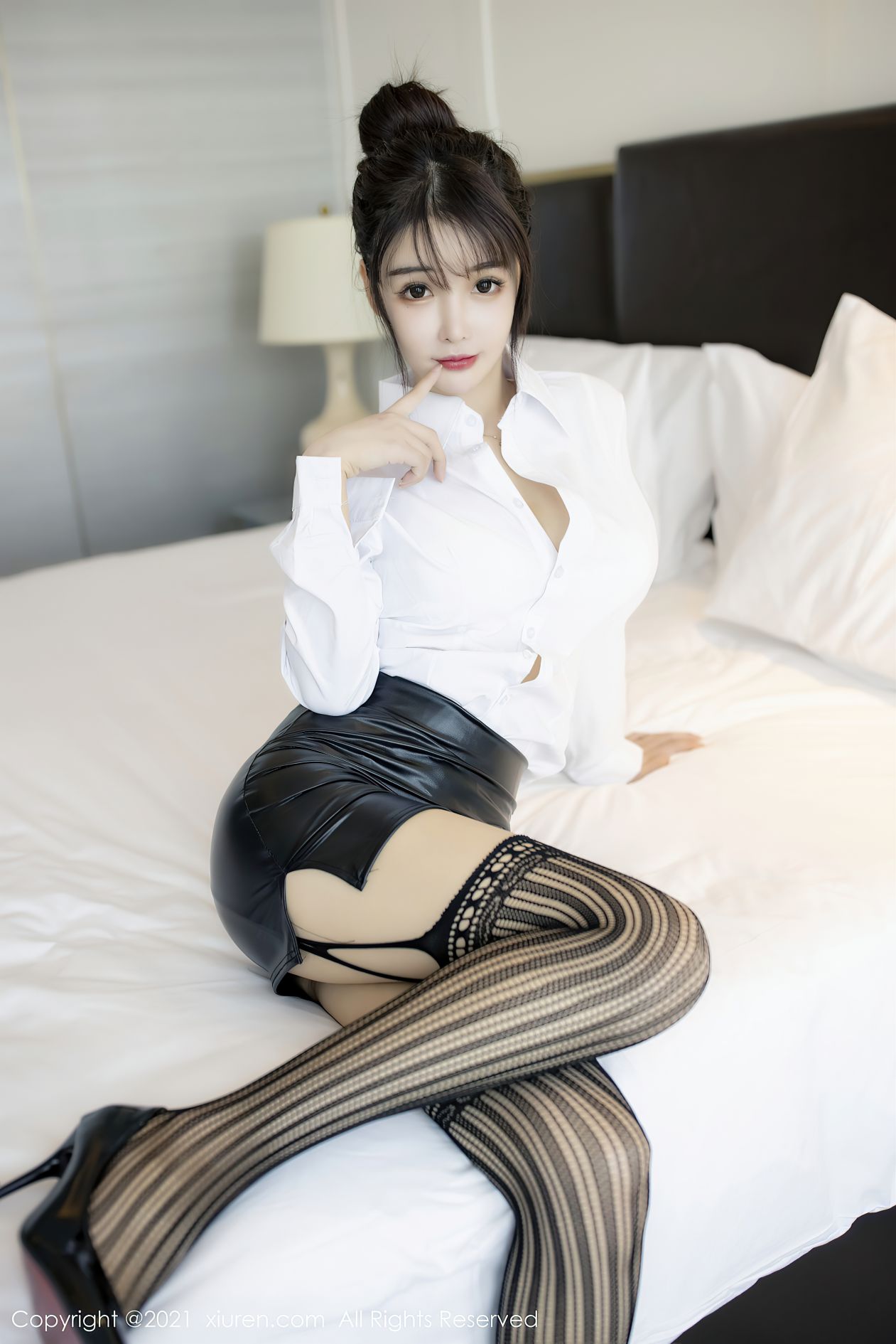 [XIUREN秀人网] 2021.01.06 NO.2976 南初妹妹 [53P-494MB]