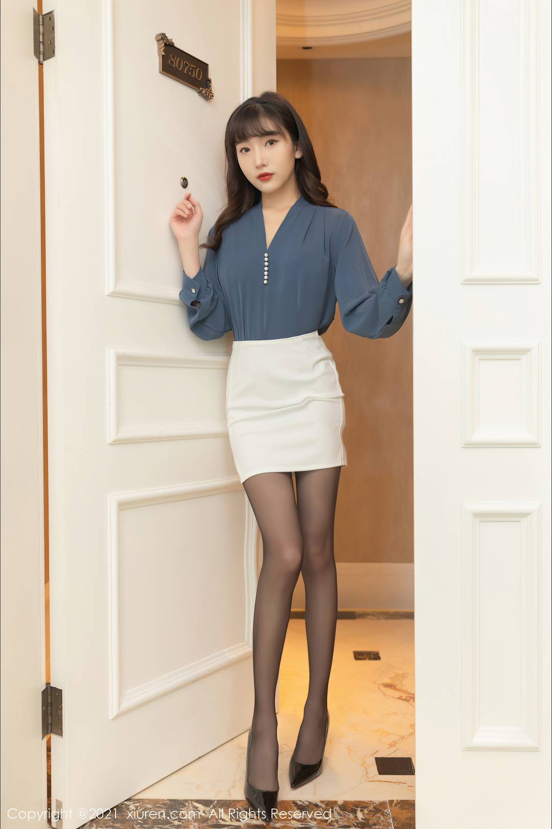 [XIUREN秀人网] 2021.03.25 NO.3246 陆萱萱 [81P-718MB]