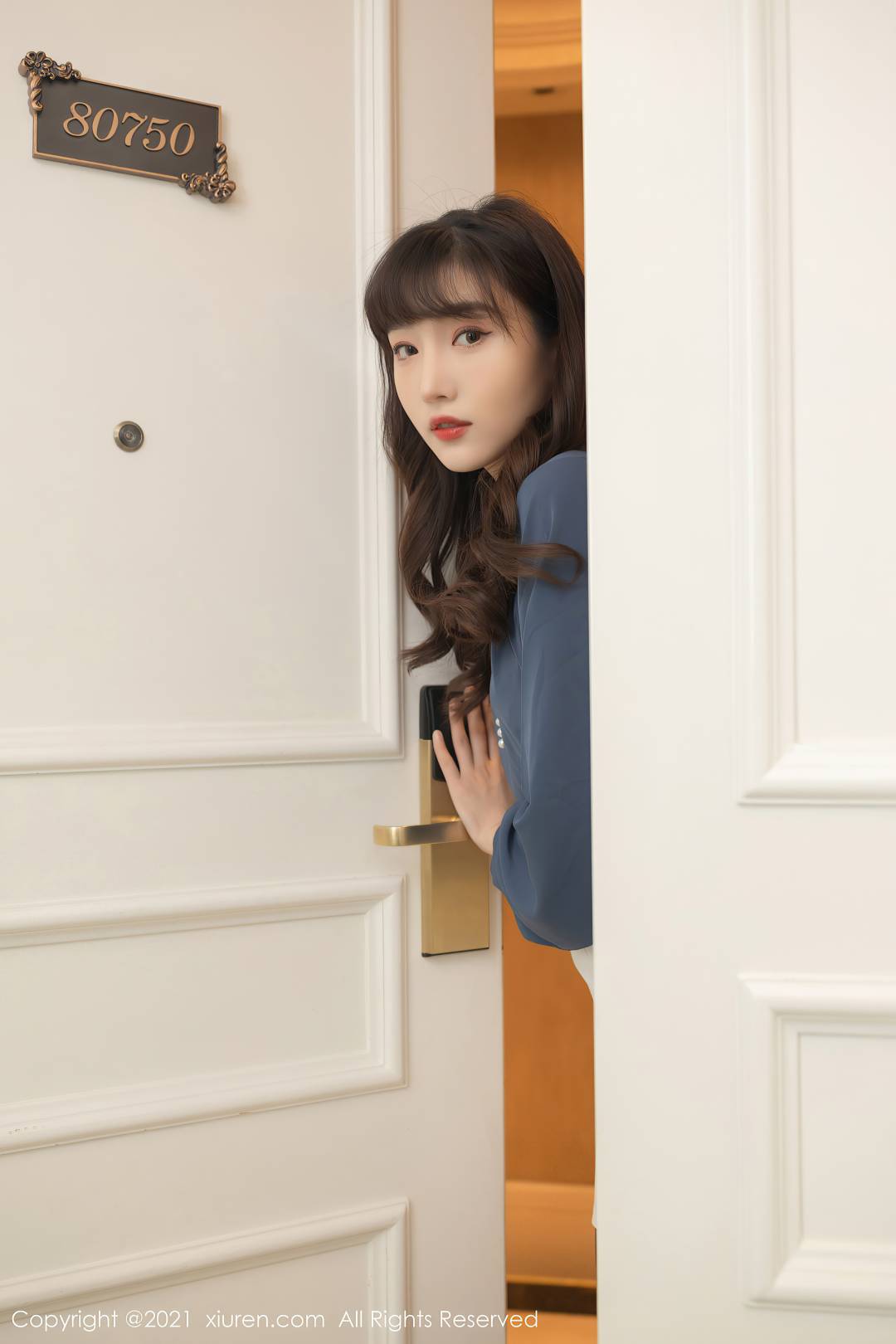 [XIUREN秀人网] 2021.03.25 NO.3246 陆萱萱 [81P-718MB]
