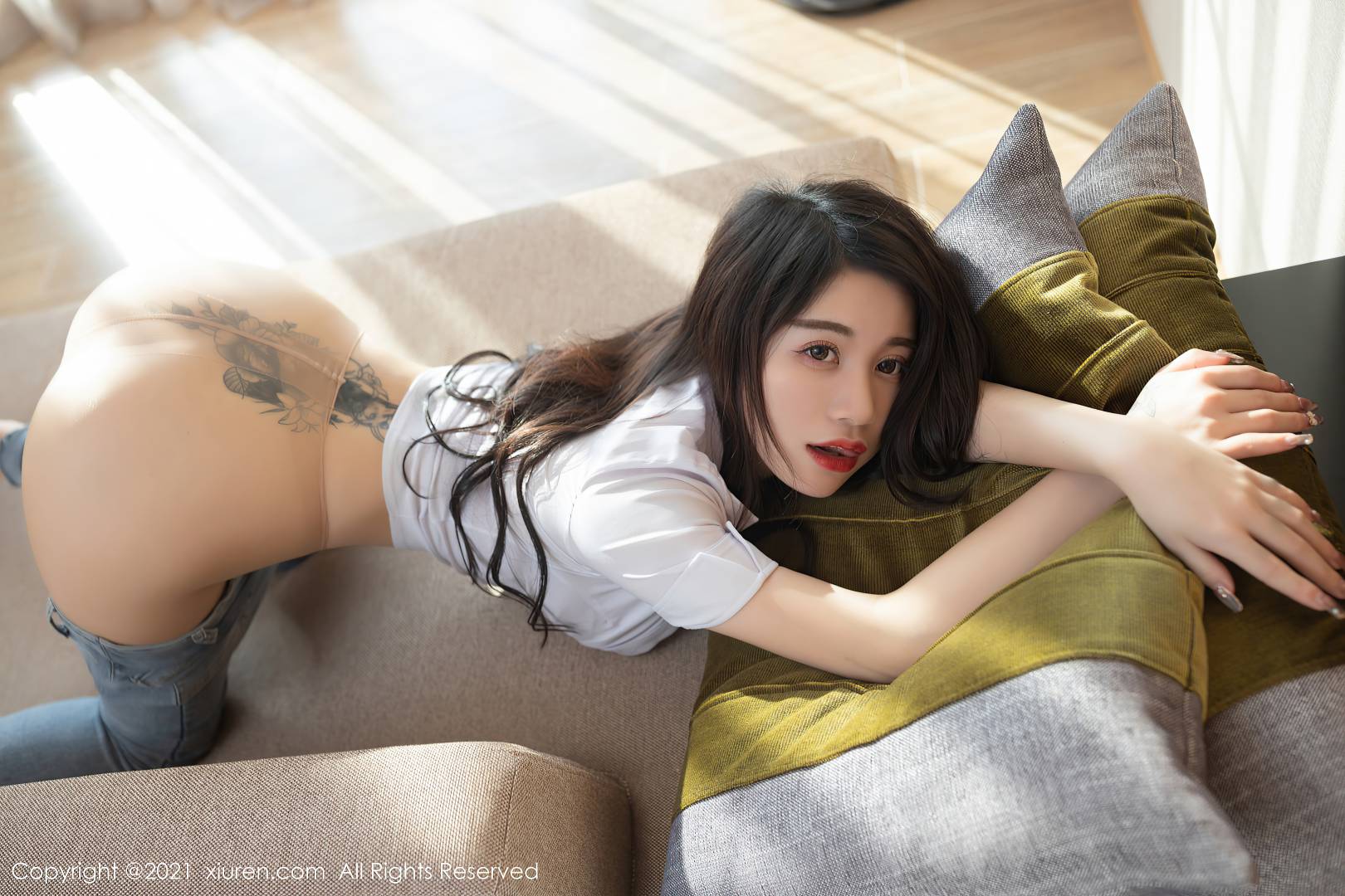 [XIUREN秀人网] 2021.06.03 NO.3501 美七Mia [70P-718MB]