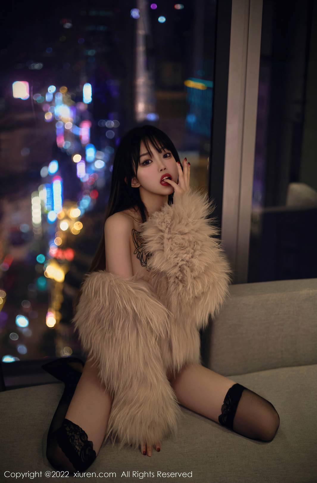 [XIUREN秀人网] 2022.01.10 NO.4441 奶瓶. [50P-500MB]