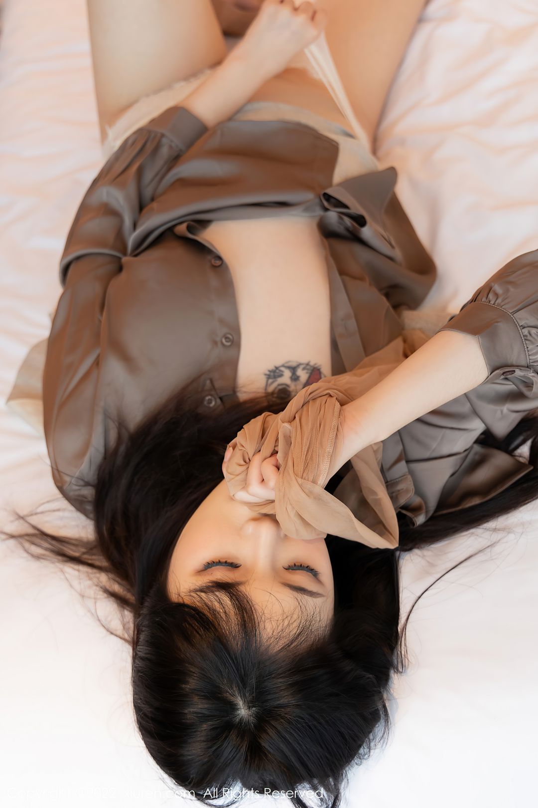 [XIUREN秀人网] 2022.03.09 NO.4689 Arude薇薇 [97P-889MB]