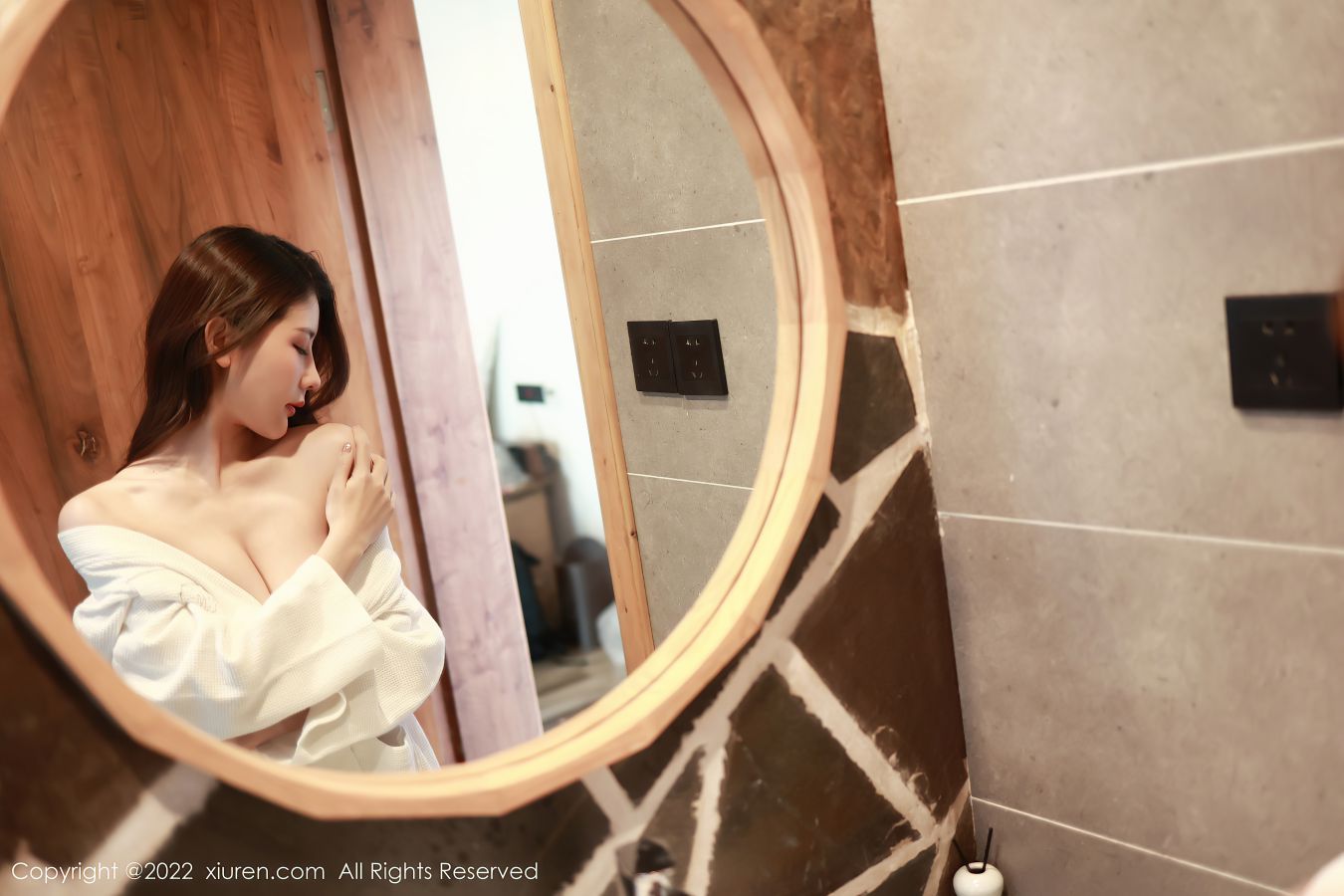 [XIUREN秀人网] 2022.04.27 NO.4932 尹甜甜 [54P-450MB]