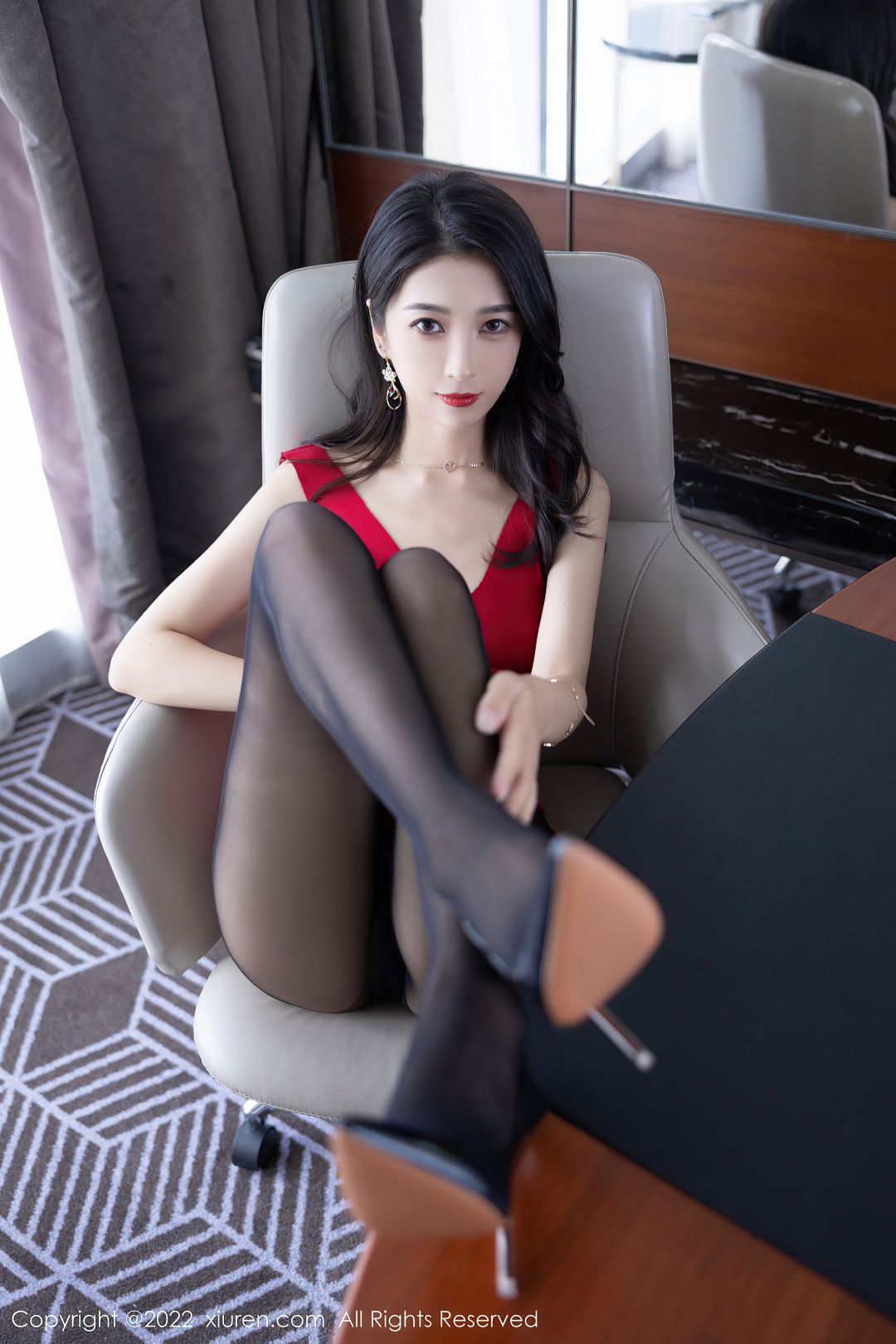 [XIUREN秀人网] 2022.07.04 NO.5223 林乐一 [80P-708MB]