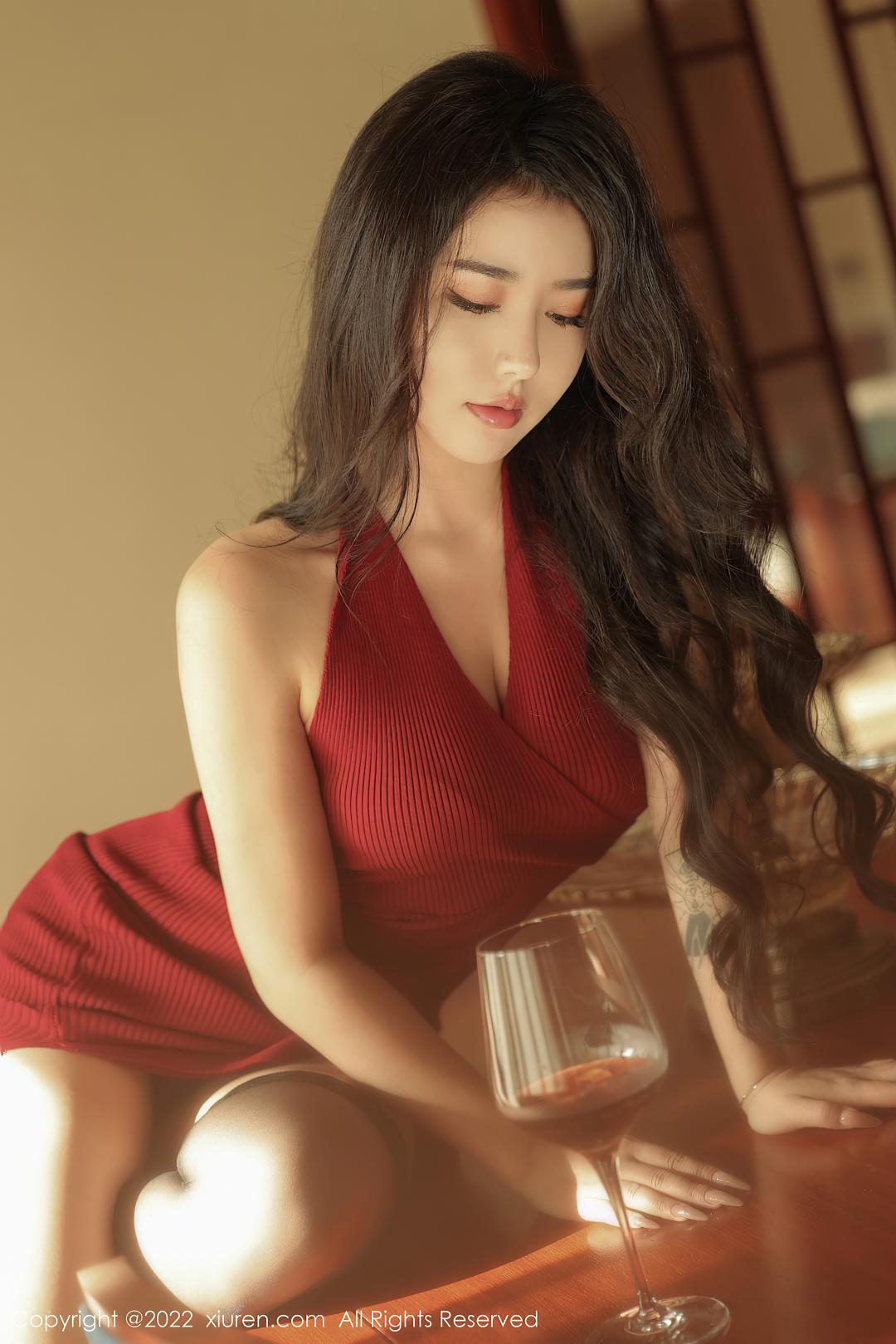 [XIUREN秀人网] 2022.08.18 NO.5457 玛鲁娜Manuela [56P-532MB]