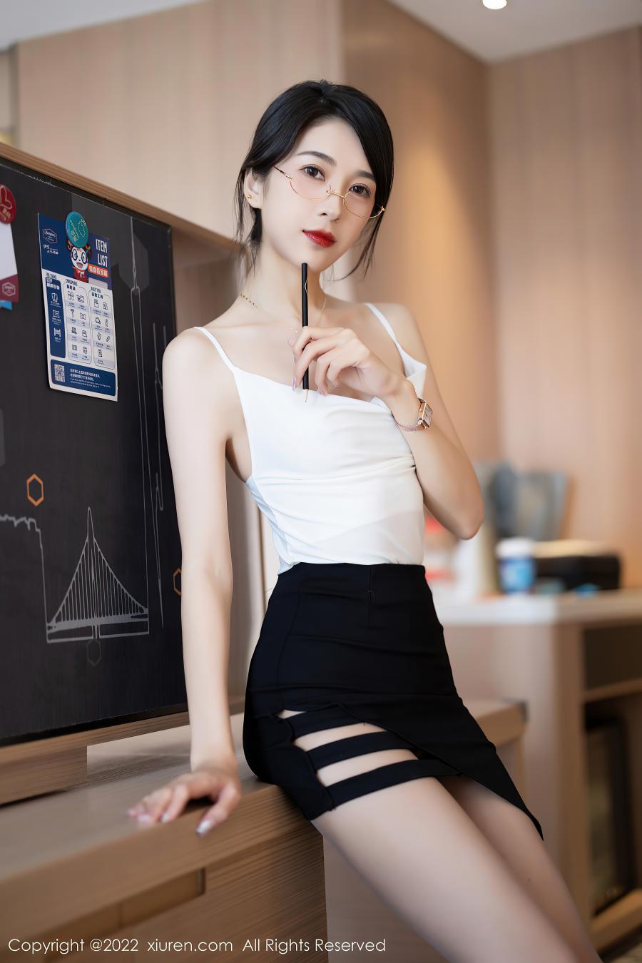 [XIUREN秀人网] 2022.09.28 NO.5656 林乐一 [90P-697MB]