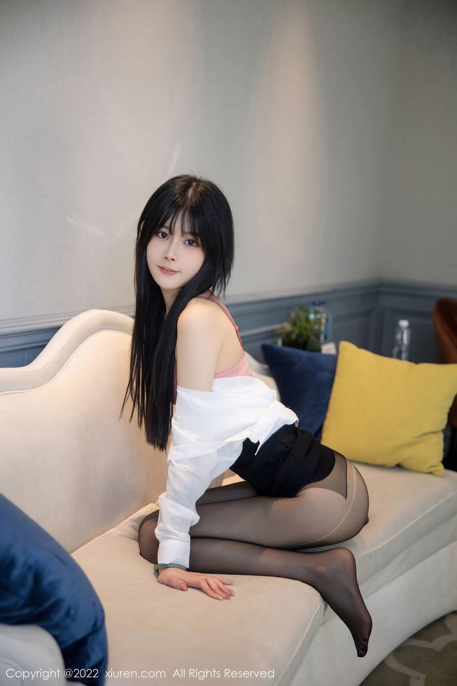[XIUREN秀人网] 2022.11.16 NO.5861 77qiqi [79P-704MB]