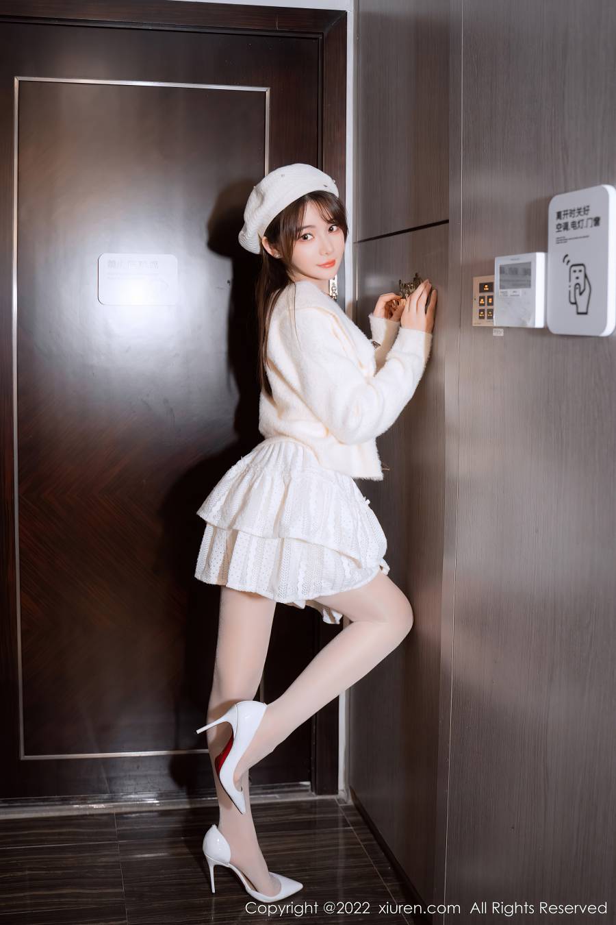 [XIUREN秀人网] 2022.12.21 NO.6025 婠婠么 [68P-650MB]
