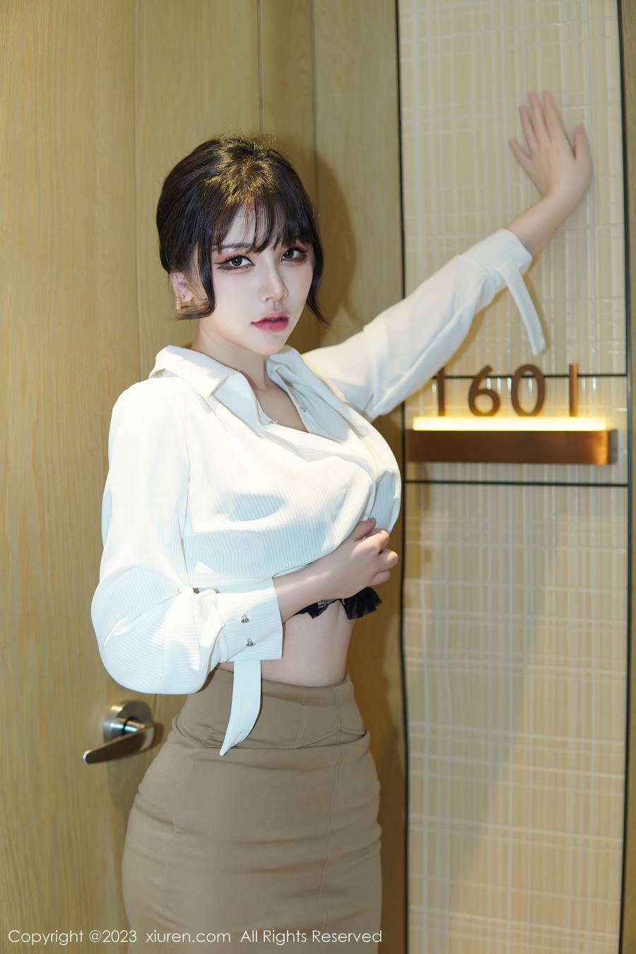 [XIUREN秀人网] 2023.01.10 NO.6111 桃桃子_ [86P-817MB]
