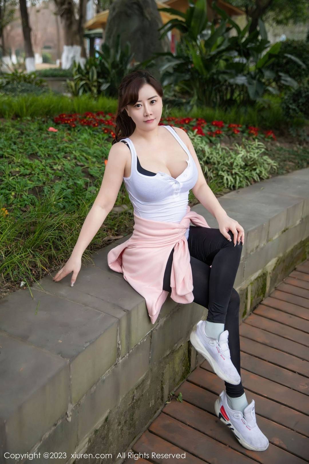[XIUREN秀人网] 2023.03.09 NO.6386 王婉悠Queen [52P-560MB]