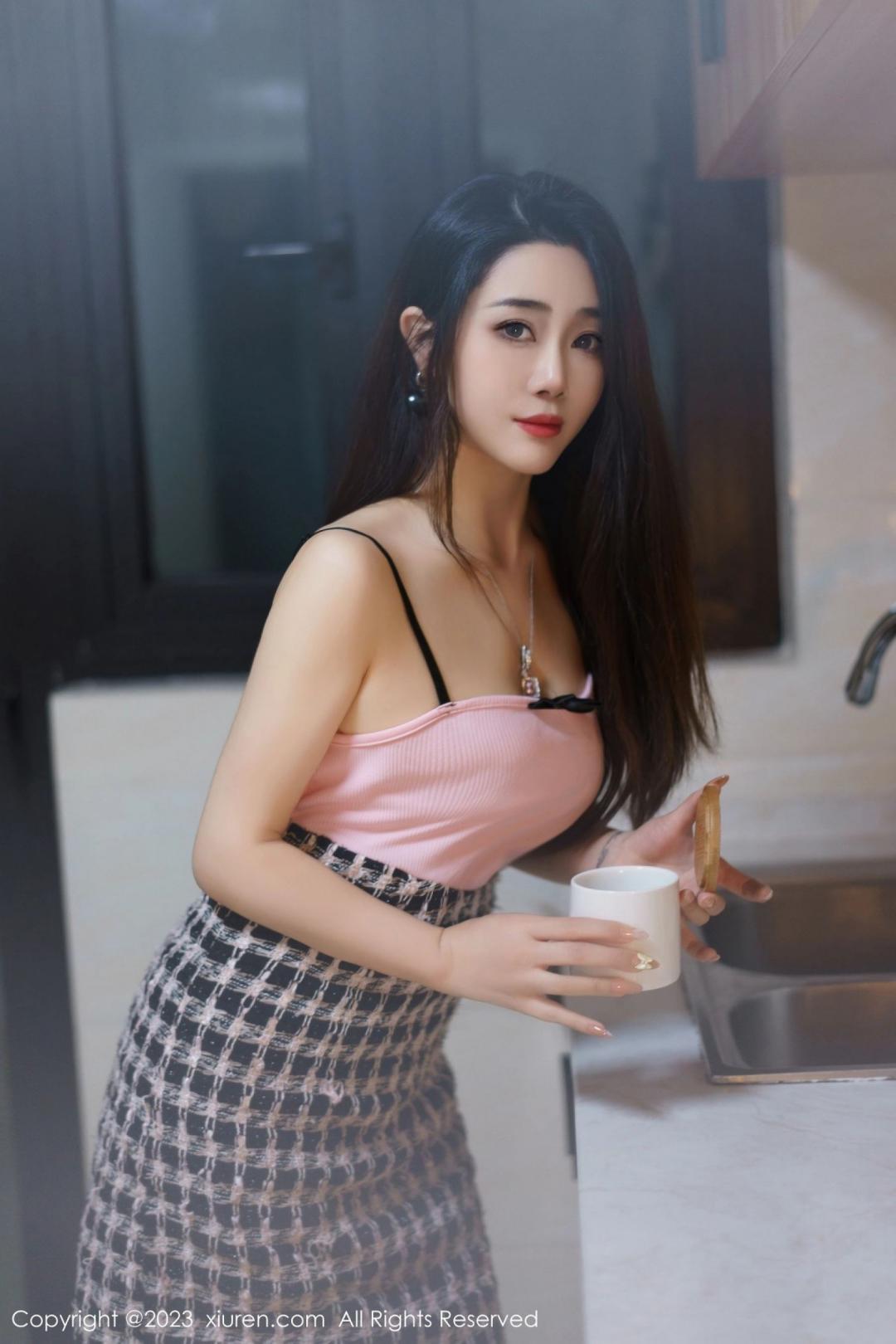 [XIUREN秀人网] 2023.05.25 NO.6799 严利娅Yuliya [67P-568MB]