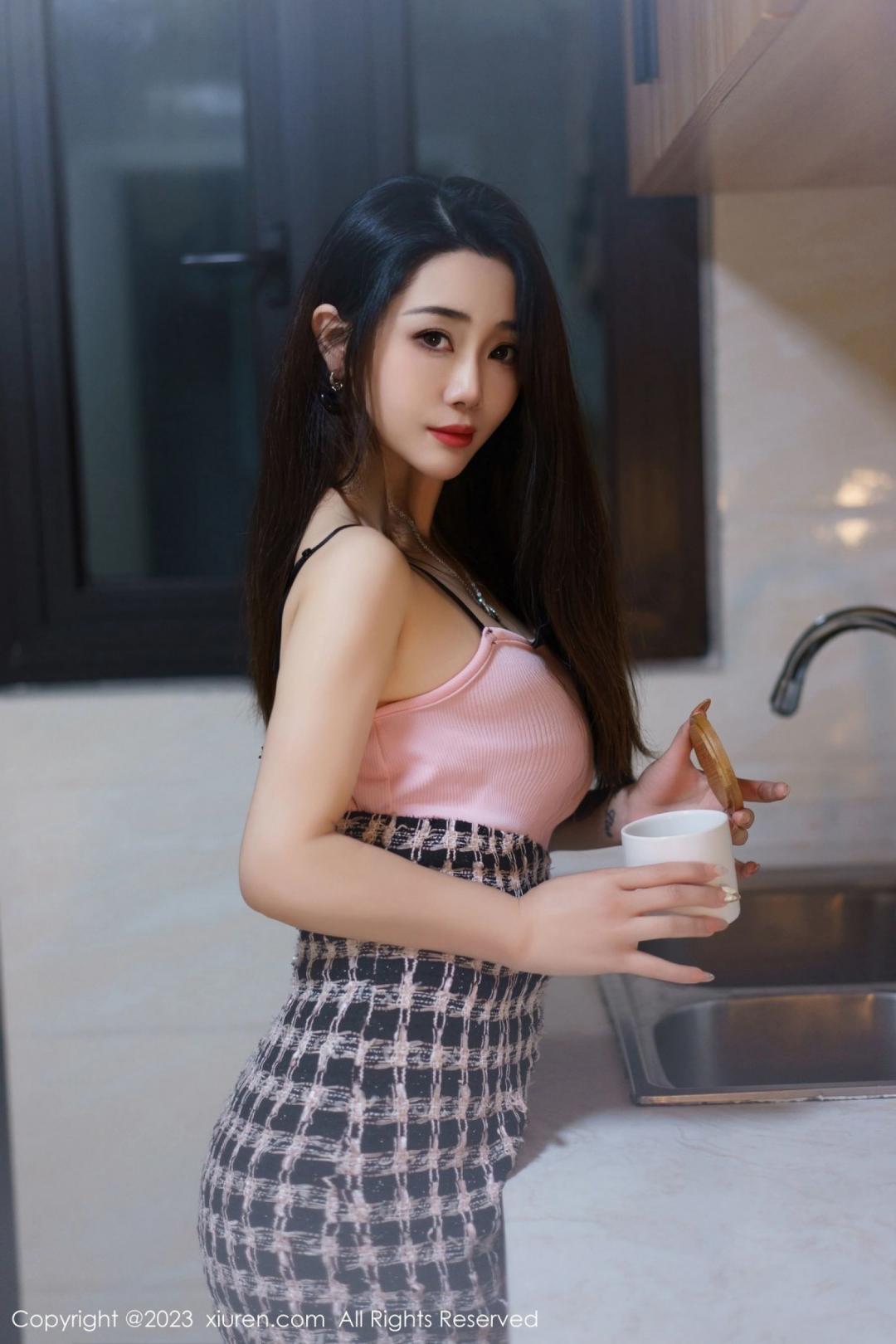 [XIUREN秀人网] 2023.05.25 NO.6799 严利娅Yuliya [67P-568MB]