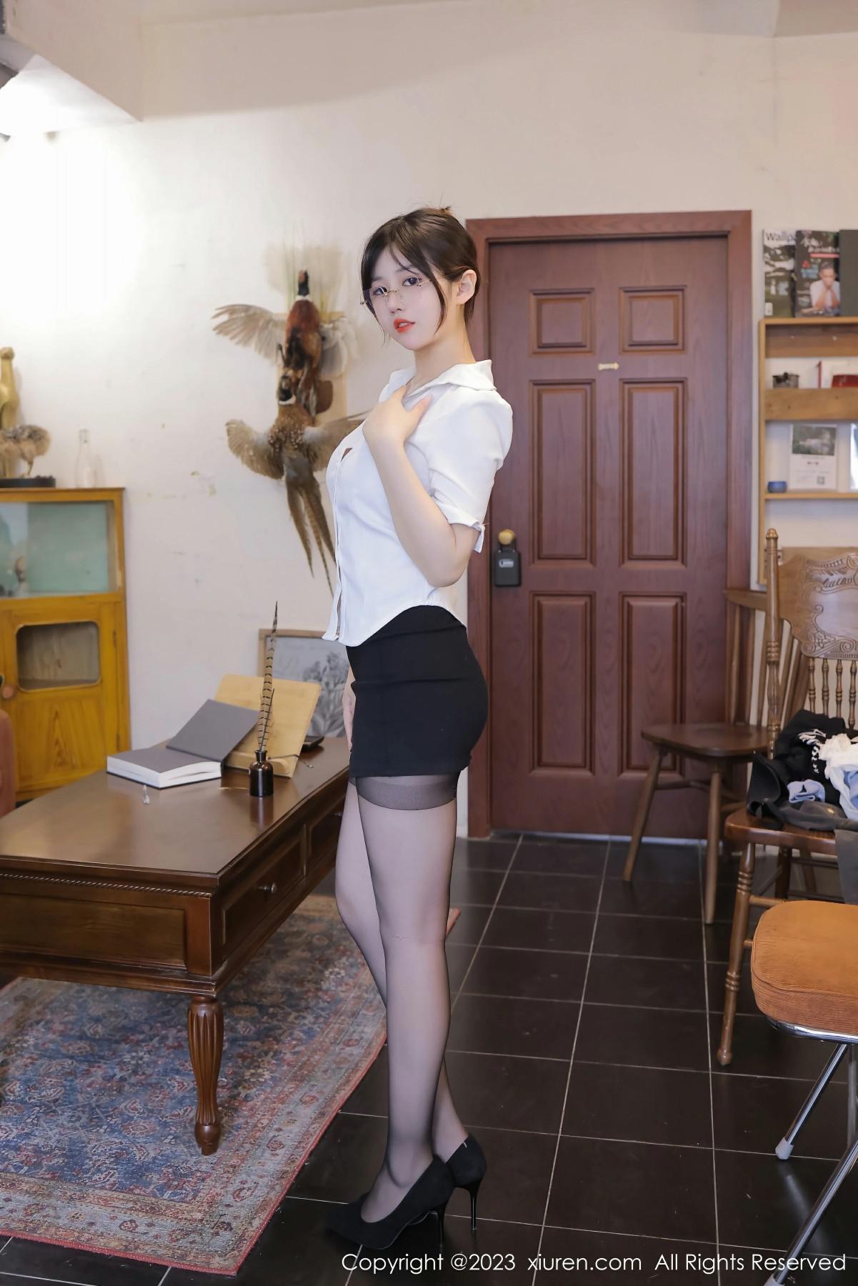 [XIUREN秀人网] 2023.06.01 NO.6838 岁小岁 [57P-578MB]