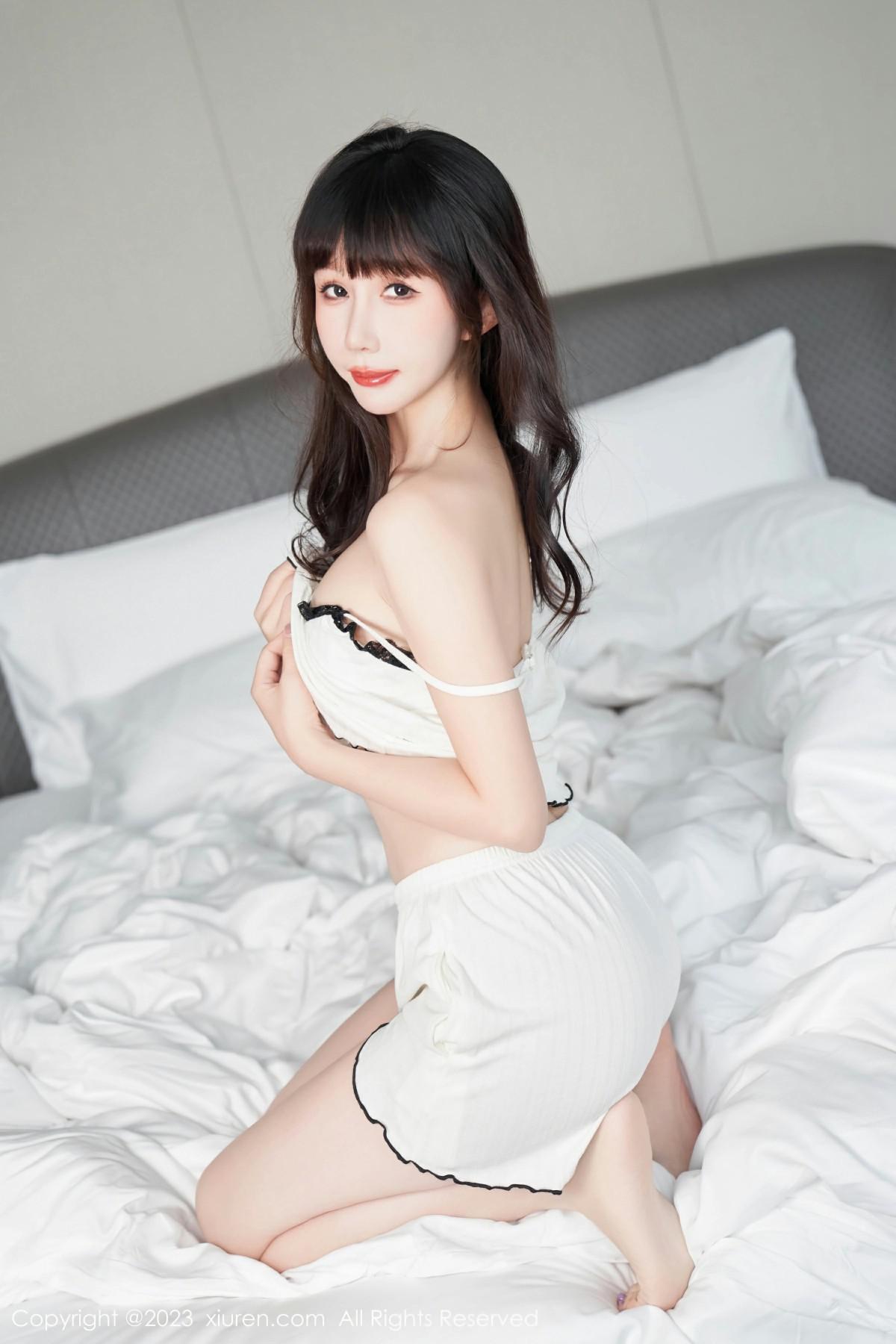 [XIUREN秀人网] 2023.06.26 NO.6975 波巧酱 [106P-825MB]