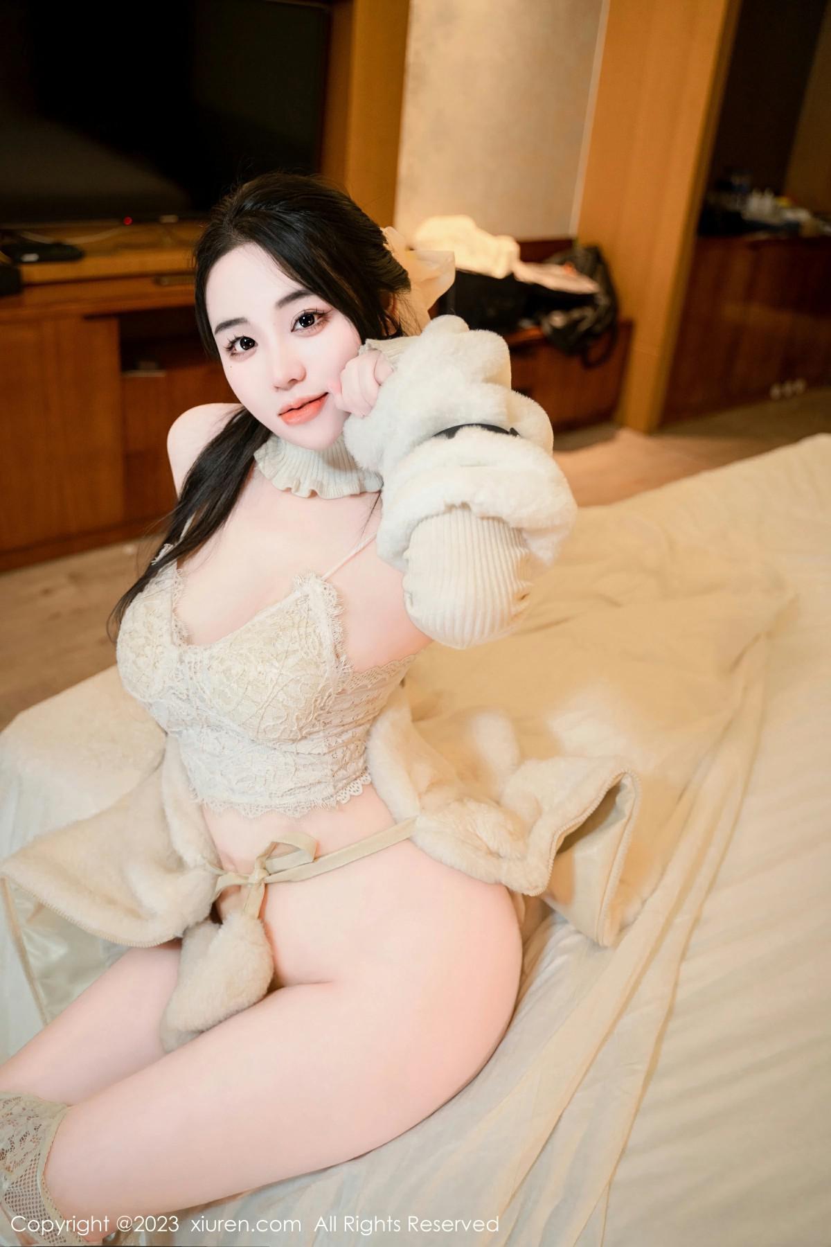 [XIUREN秀人网] 2023.07.04 NO.7018 汐汐爱吃草莓 [68P-628MB]