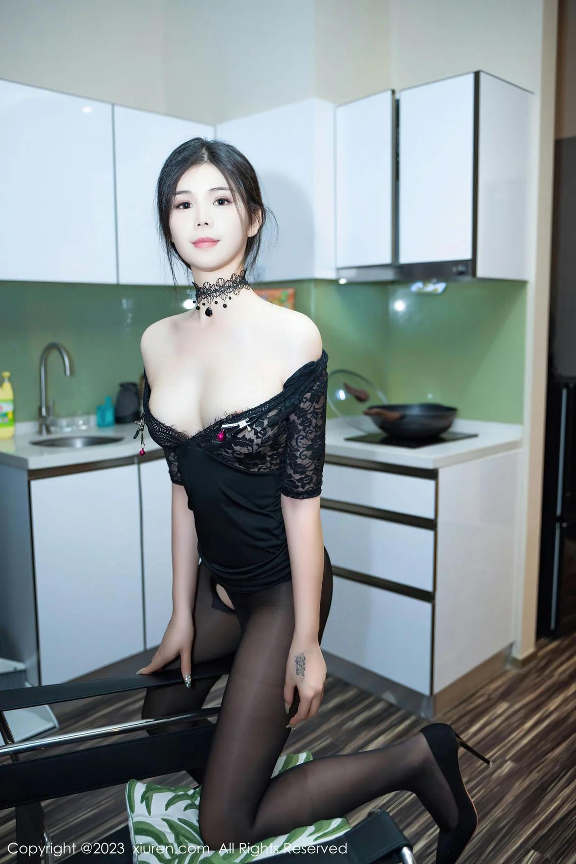 [XIUREN秀人网] 2023.07.19 NO.7098 雪糕 [67P-724MB]