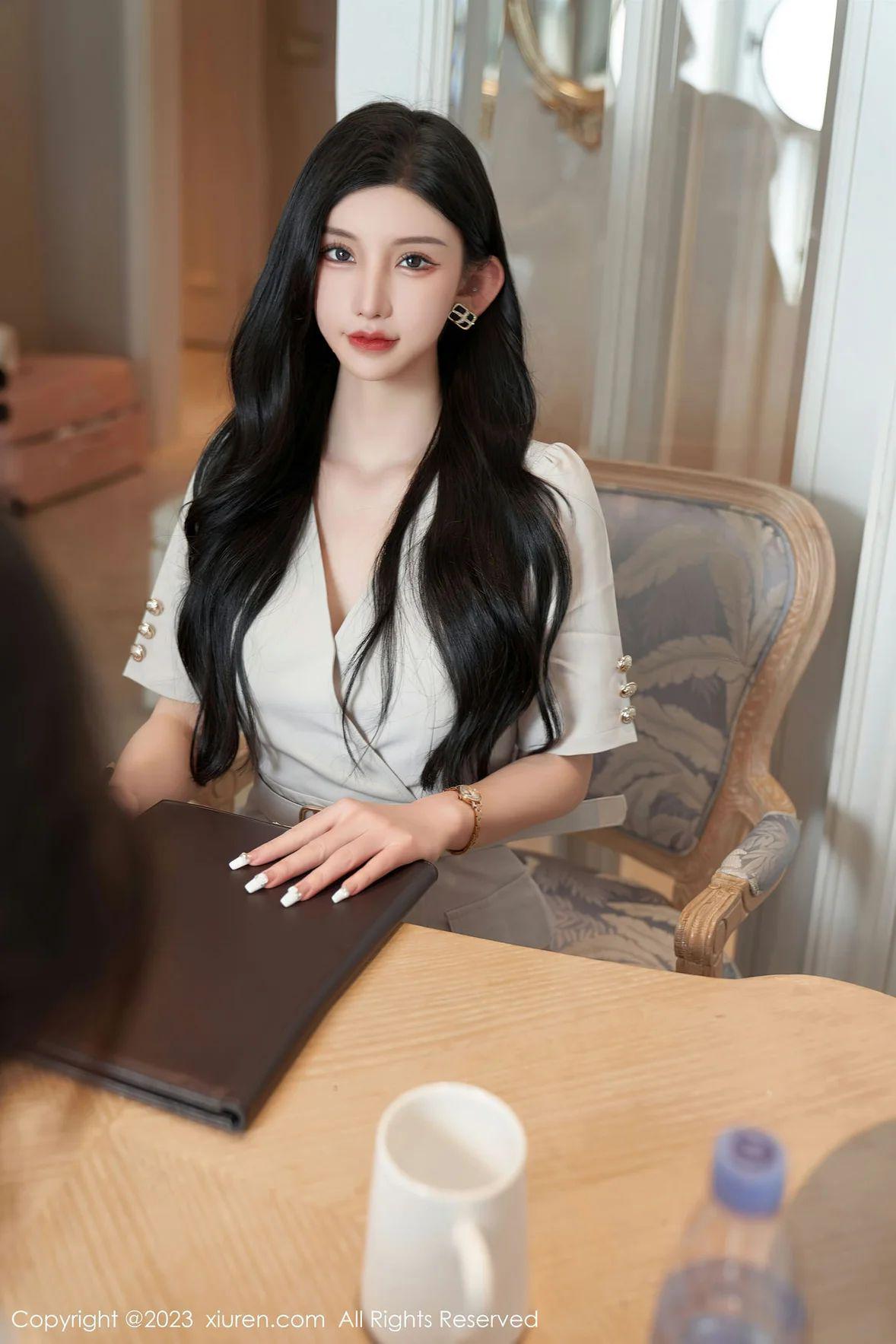 [XIUREN秀人网] 2023.07.28 N0.7157 周于希Sally [100P-767MB]