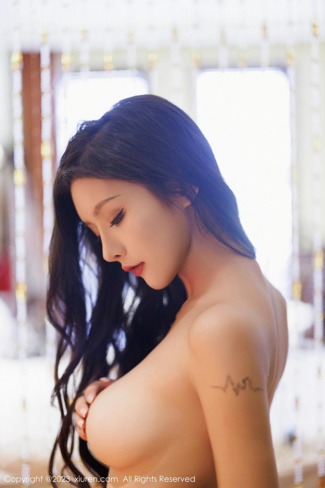 [XIUREN秀人网] 2023.12.13 NO.7800 七七kiko [50P-464MB]