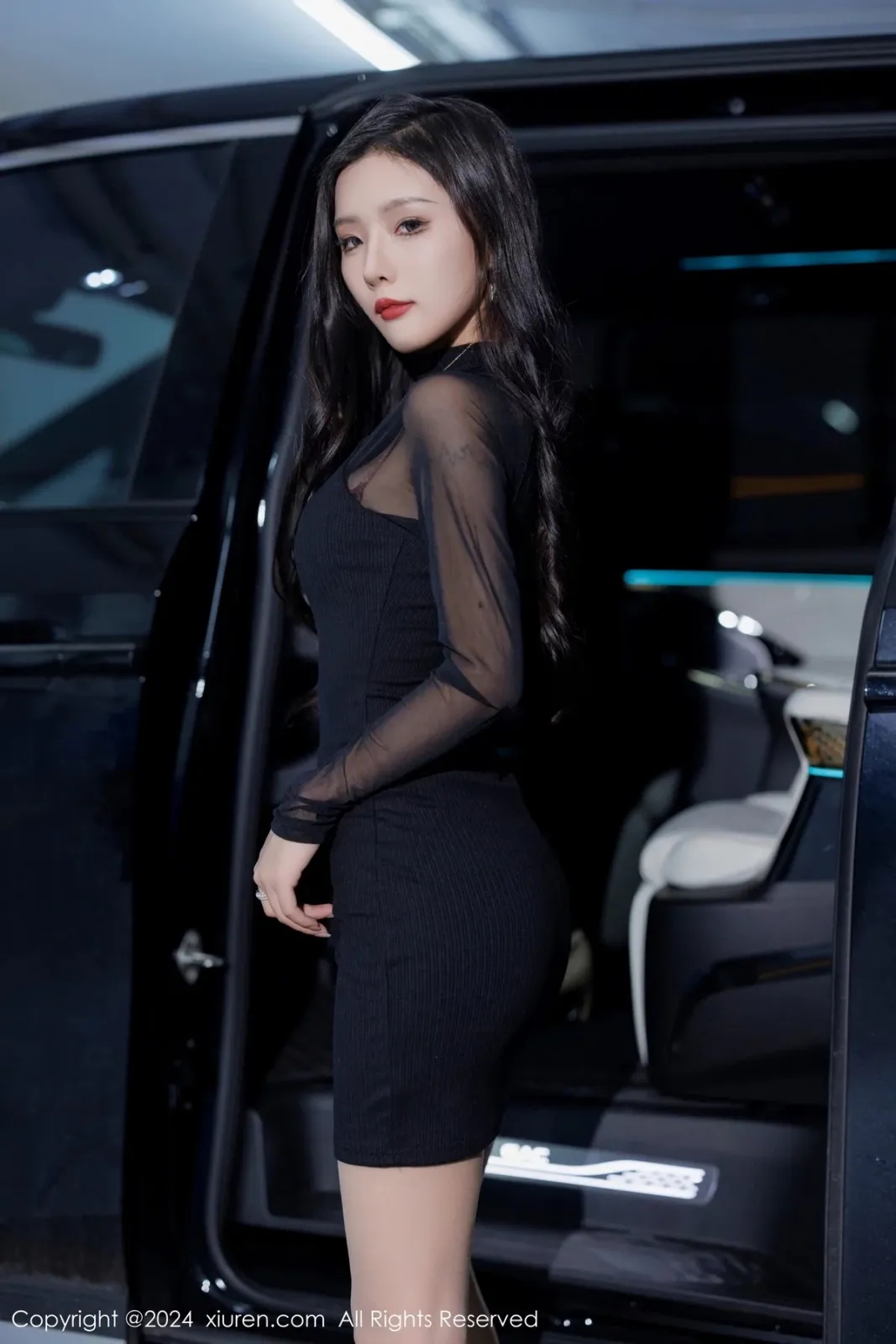 [XIUREN秀人网] 2024.01.11 NO.7942 七七kiko [50P-626MB]