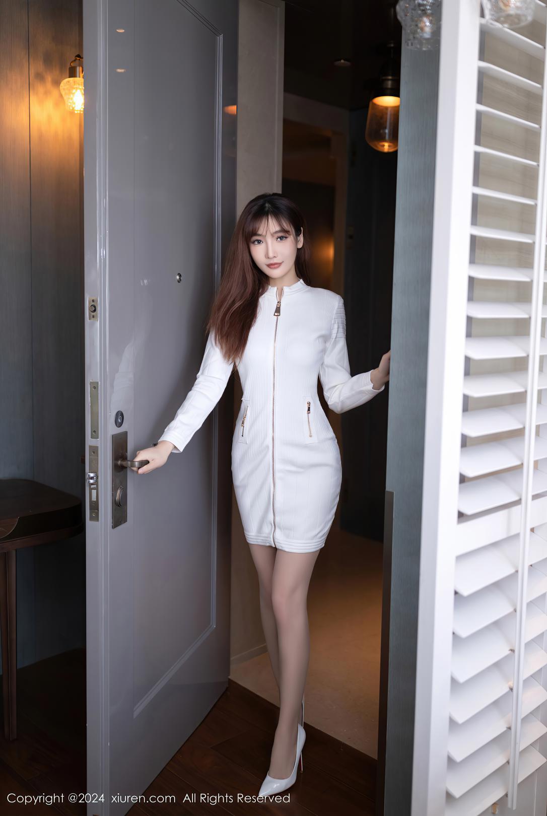 [XIUREN秀人网] 2024.03.14 NO.8233 陆萱萱 [80P-703MB]