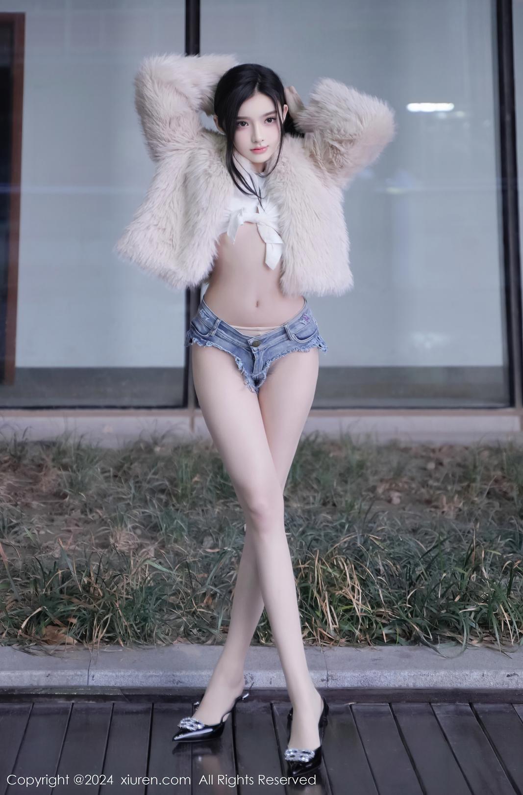 [XIUREN秀人网] 2024.03.20 NO.8261 龙雪儿 [77P-768MB]