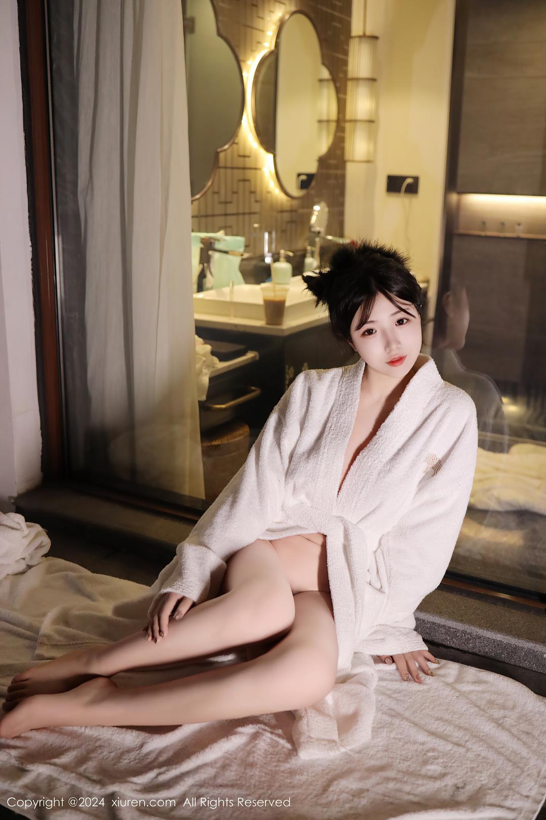 [XIUREN秀人网] 2024.03.20 NO.8263 陈小花 [58P-555MB]
