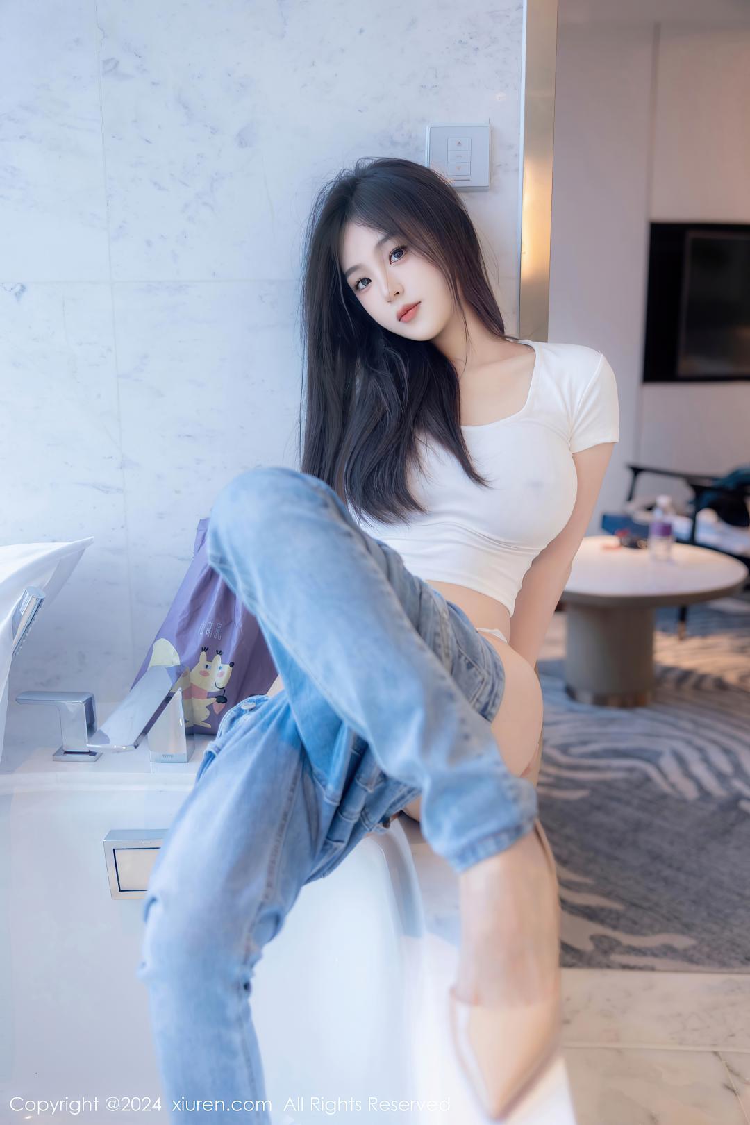 [XIUREN秀人网] 2024.04.29 NO.8467 周周不吃香菜 [88P-754MB]