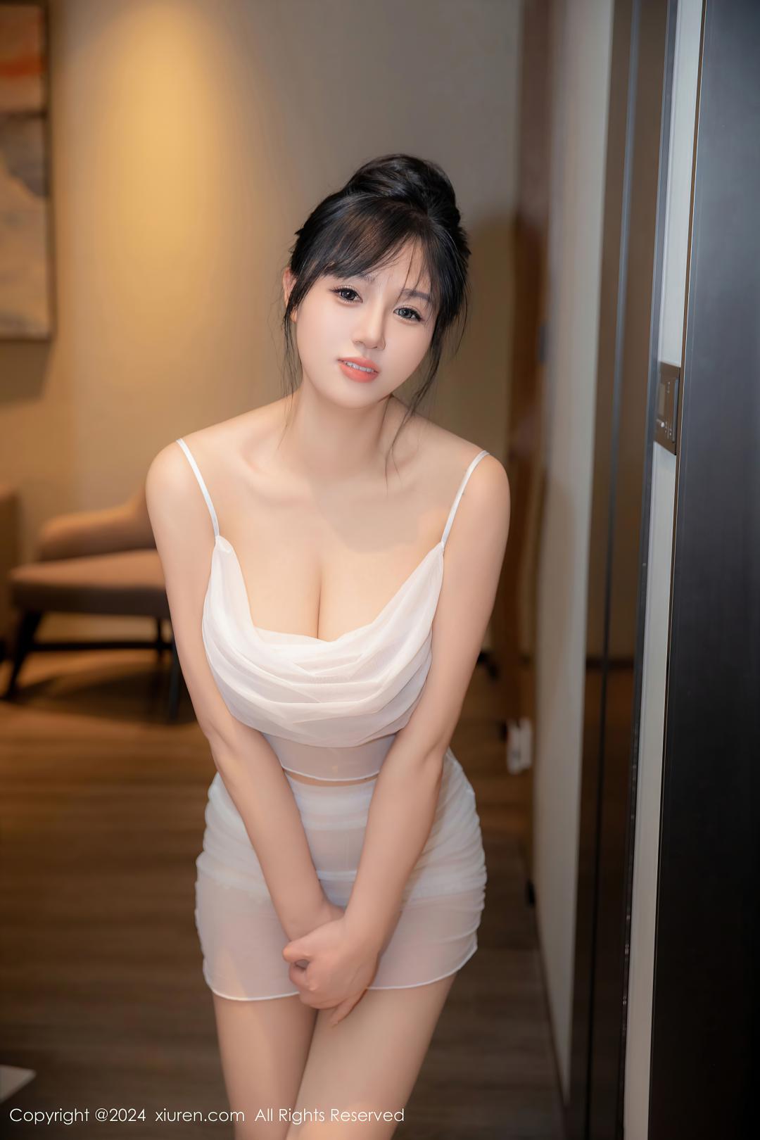 [XIUREN秀人网] 2024.05.28 NO.8611 金小依 [83P-851MB]