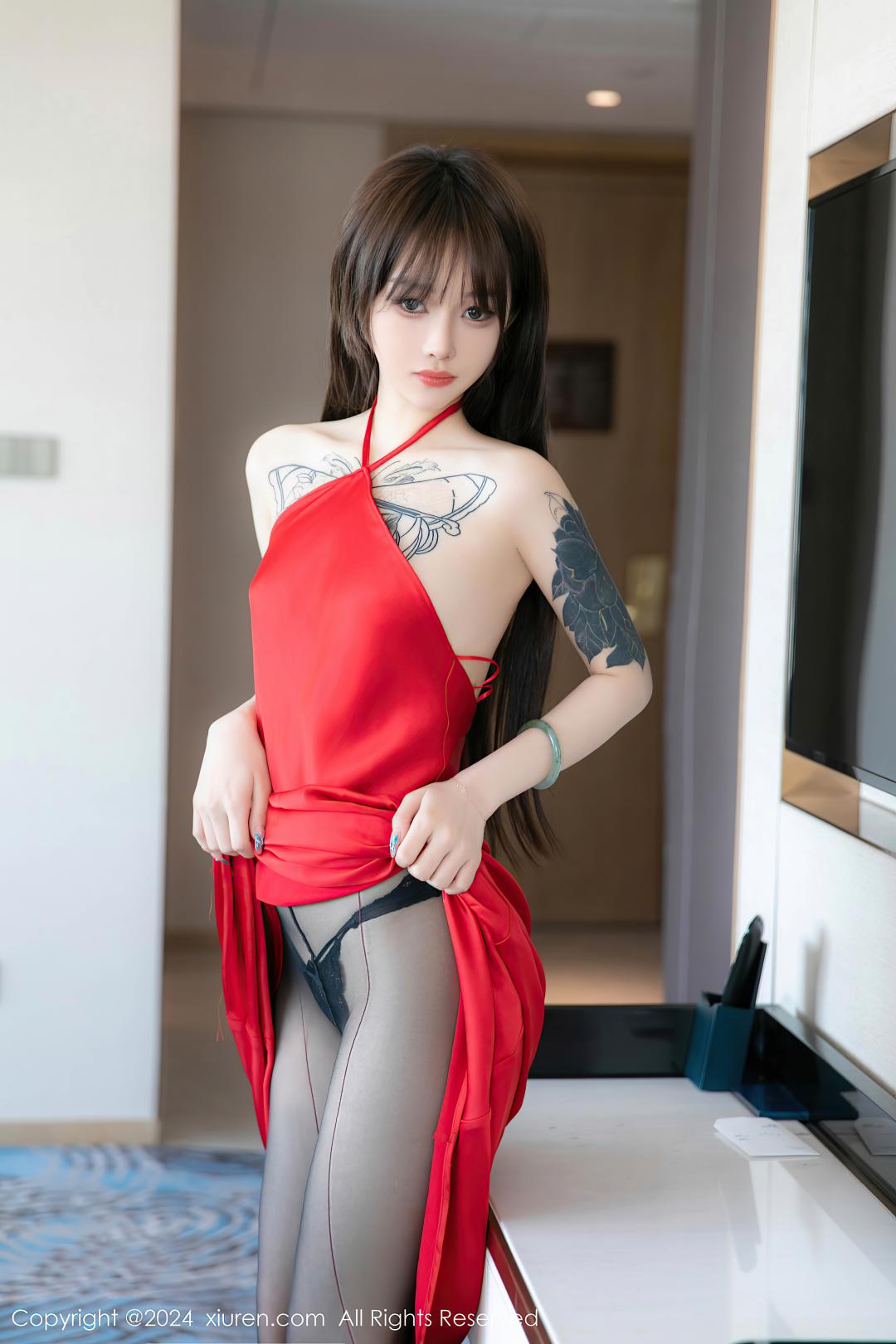 [XIUREN秀人网] 2024.05.31 NO.8630 奶瓶. [90P-929MB]