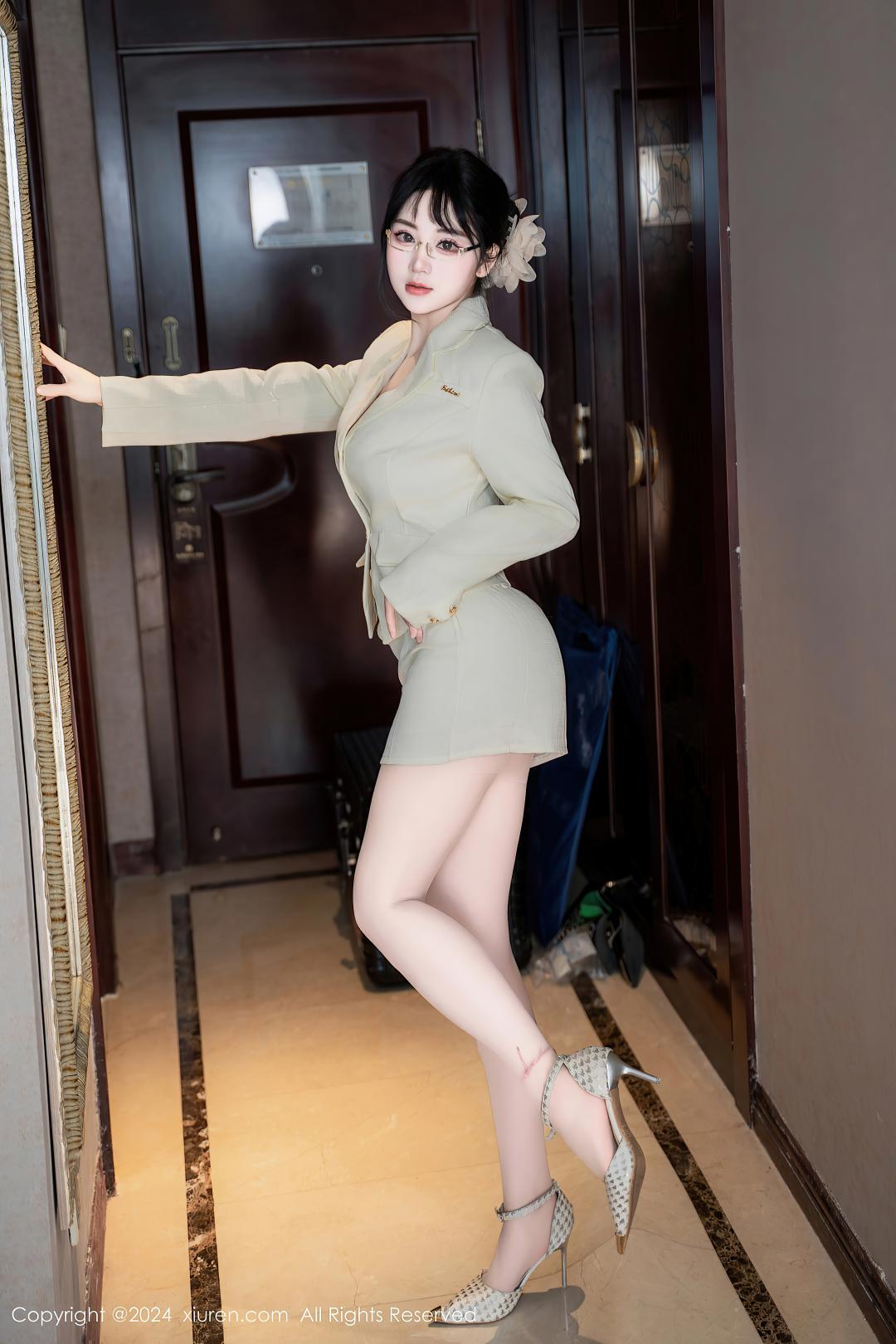 [XIUREN秀人网] 2024.06.18 NO.8717 汐汐爱吃草莓 [86P-809MB]