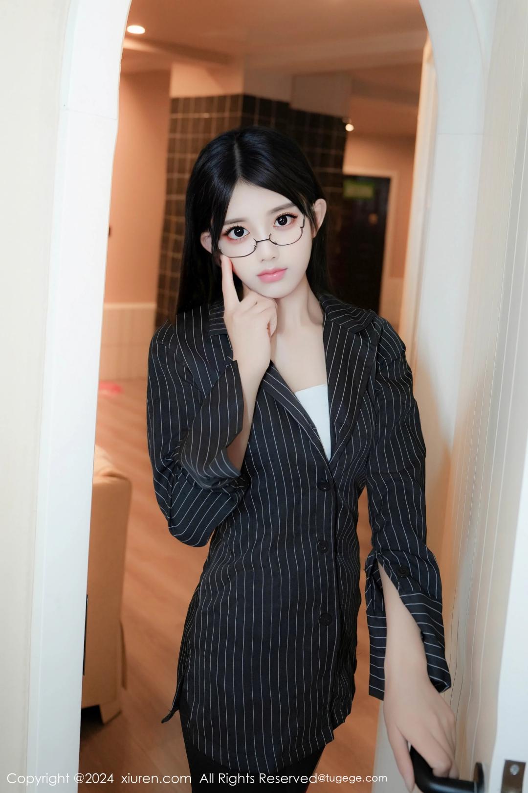 [XIUREN秀人网] 2024.07.04 NO.8802 美少女@ [82P-877MB]
