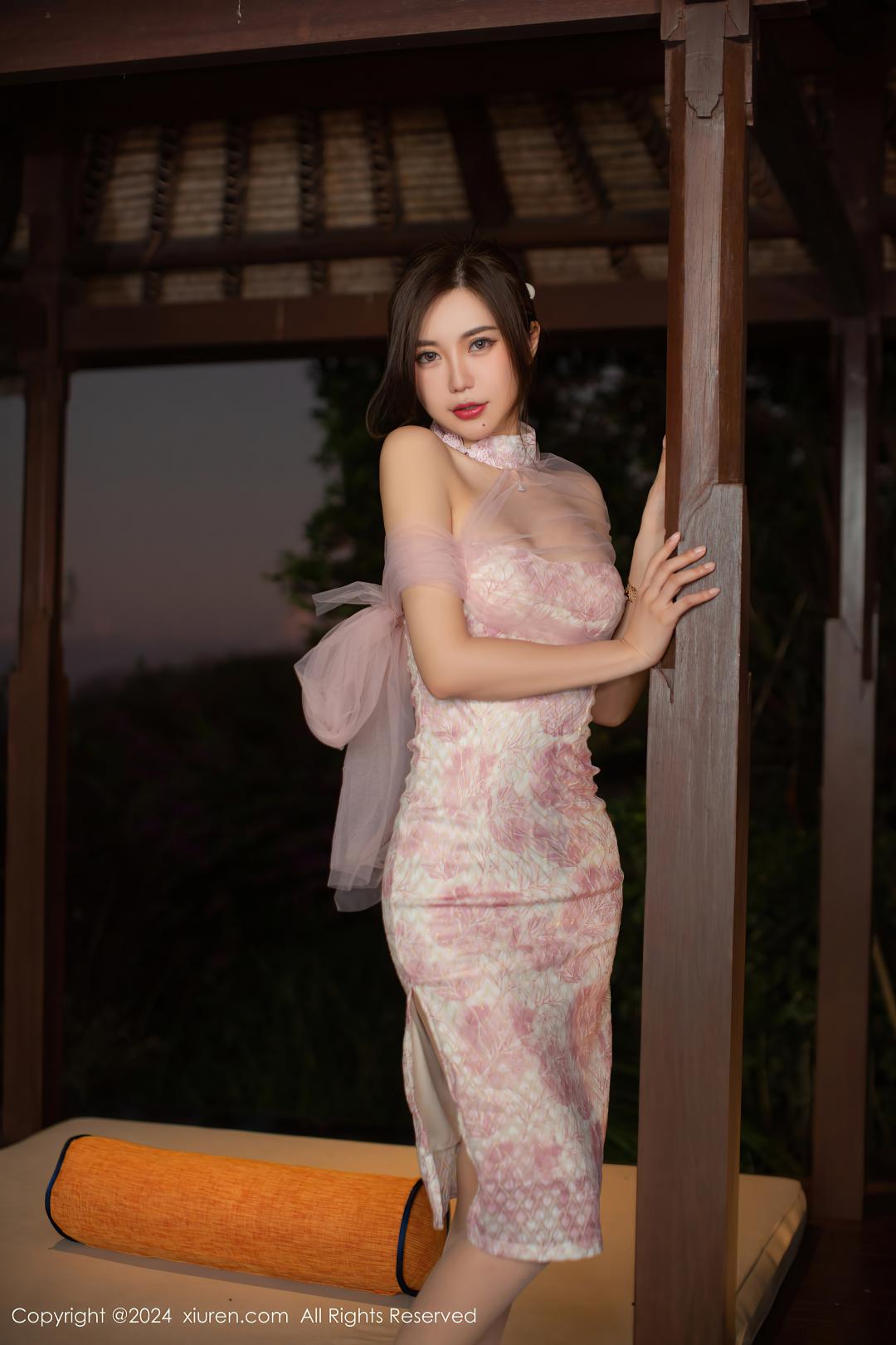 [XIUREN秀人网] 2024.07.16 NO.8868 绮里嘉ula [67P-635MB]