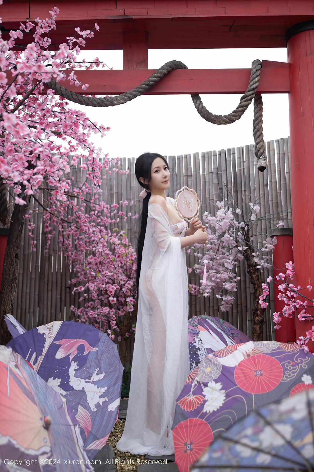 [XIUREN秀人网] 2024.07.26 NO.8927 鱼子酱Fish [80P-825MB]