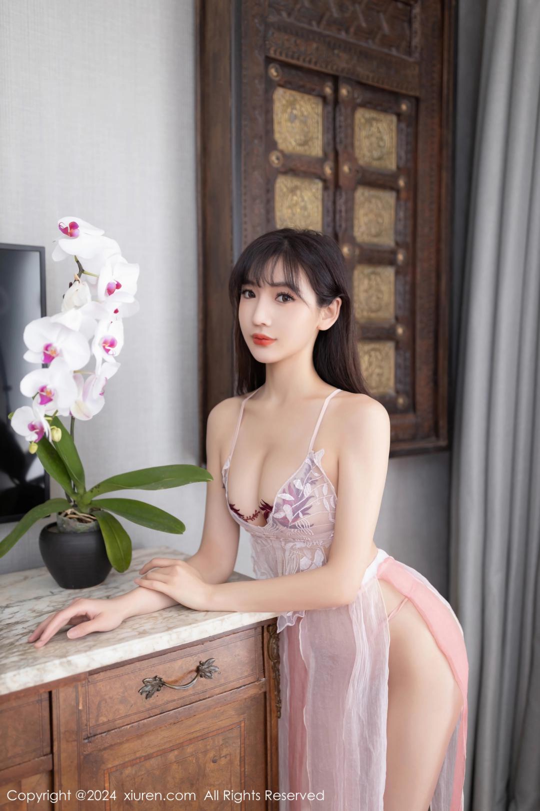 [XIUREN秀人网] 2024.08.01 NO.8954 陆萱萱 [80P-905MB]