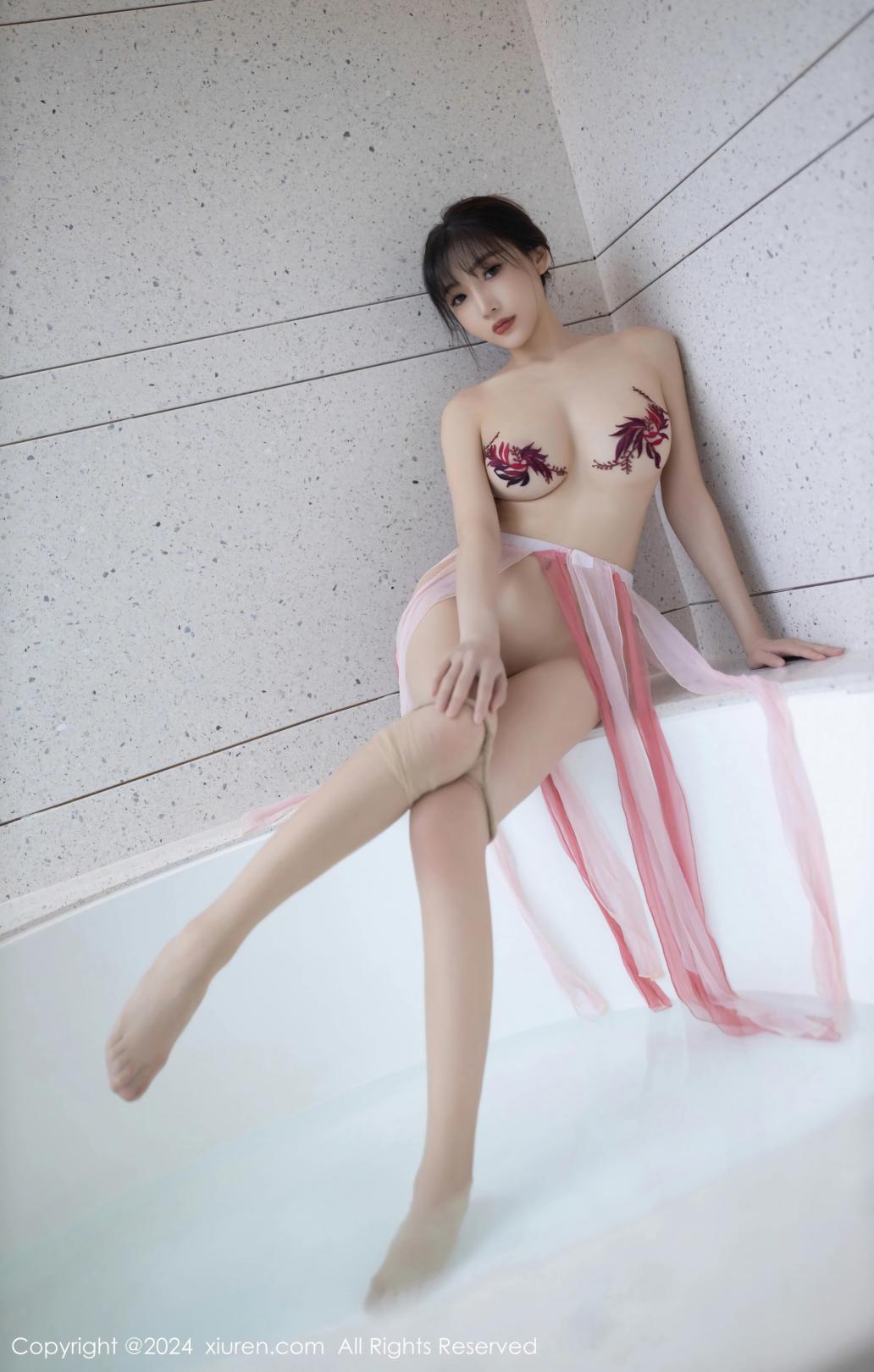 [XIUREN秀人网] 2024.08.01 NO.8954 陆萱萱 [80P-905MB]