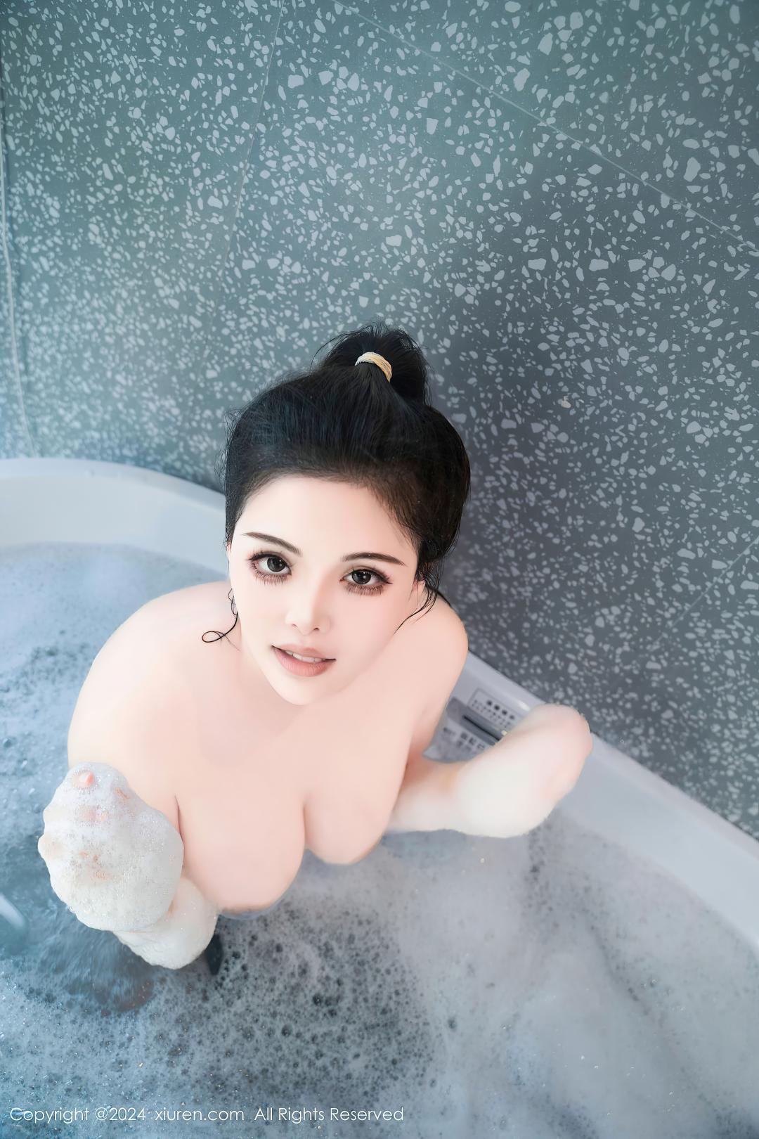 [XIUREN秀人网] 2024.08.08 NO.8981 陈三穗 [74P-780MB]